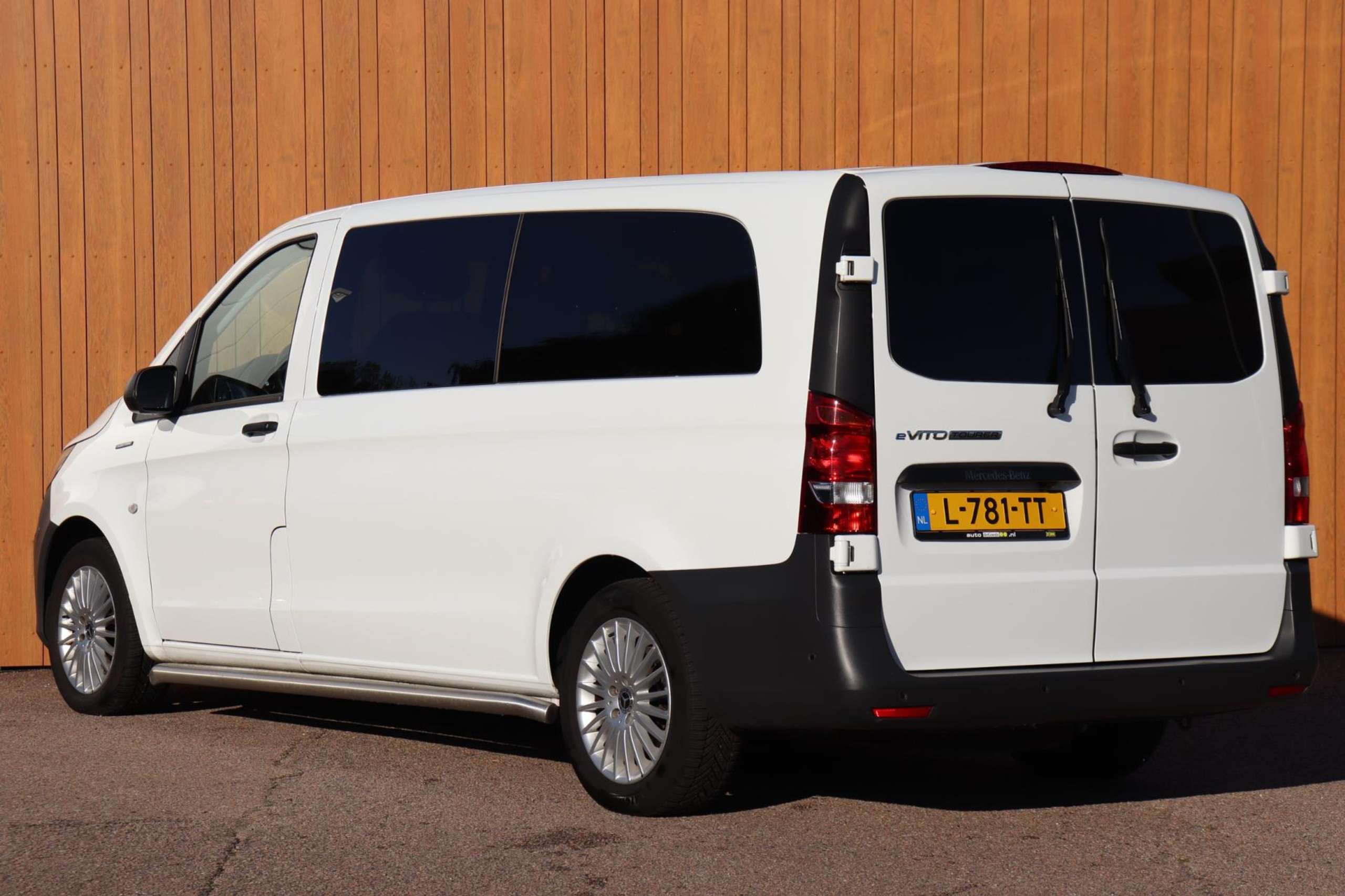 Mercedes-Benz - Vito