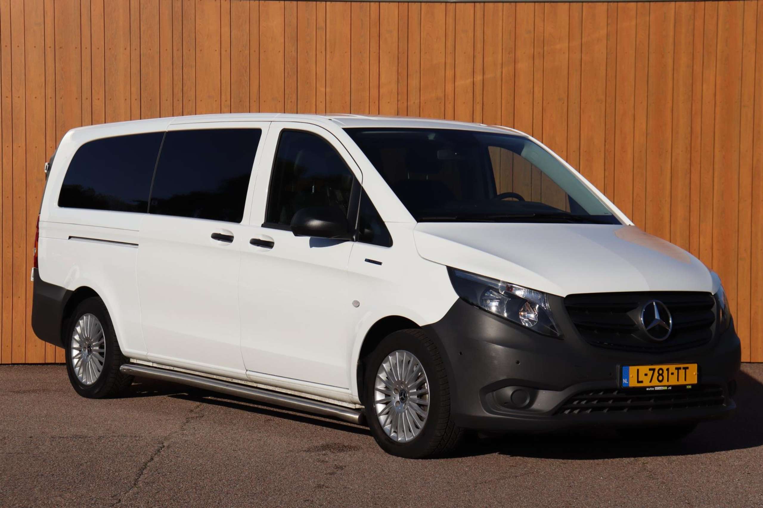 Mercedes-Benz - Vito