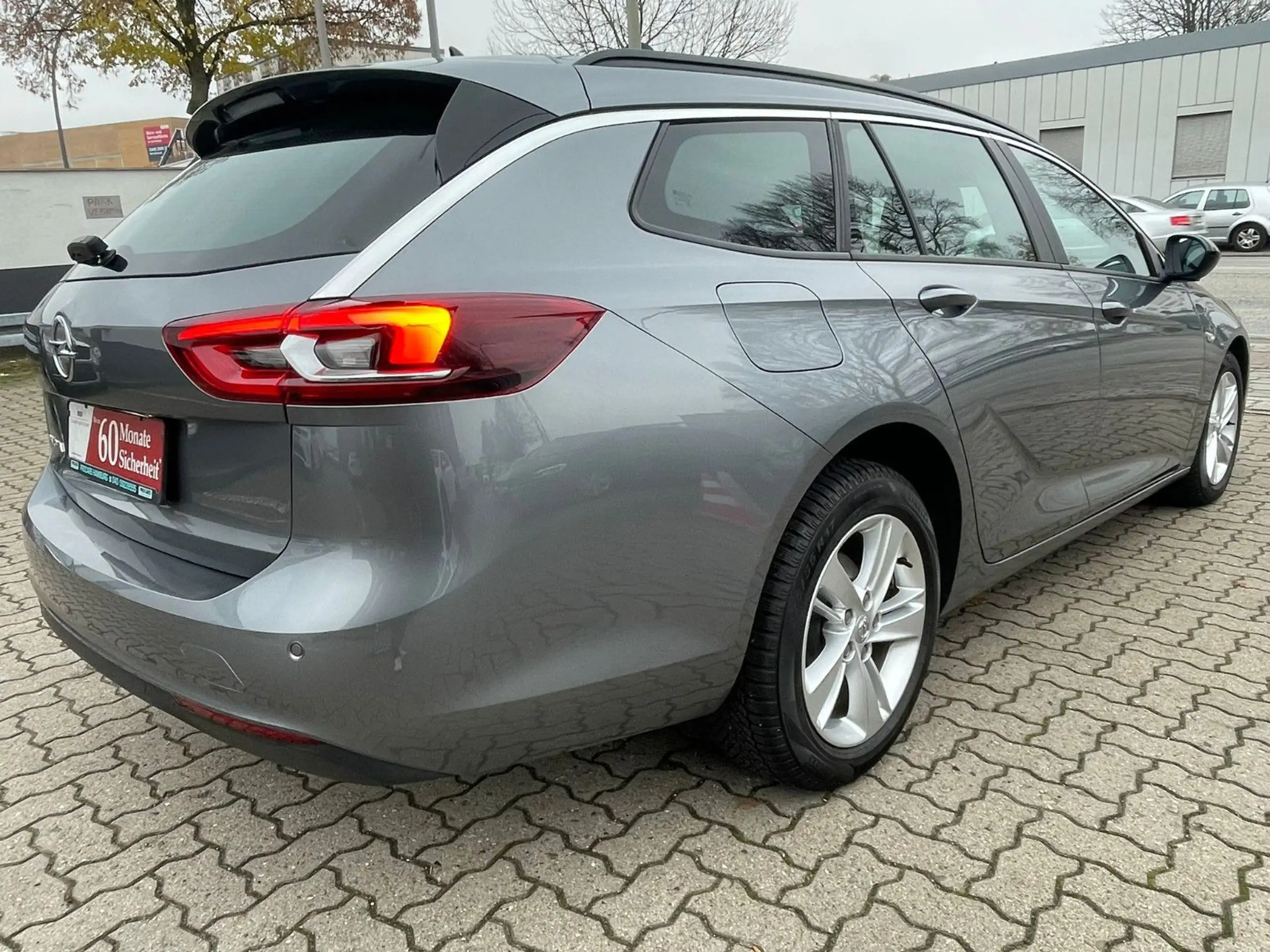 Opel - Insignia