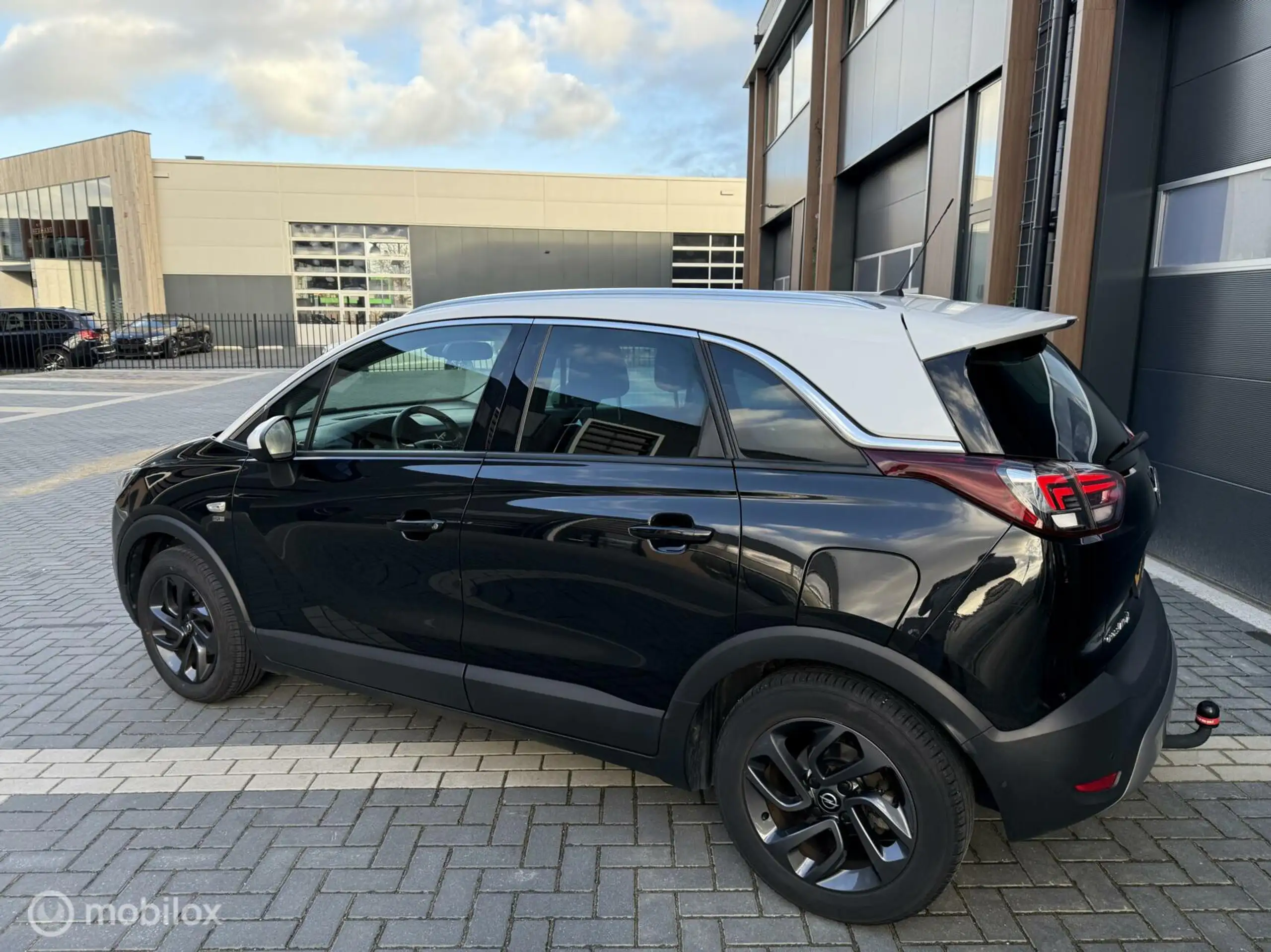 Opel - Crossland X