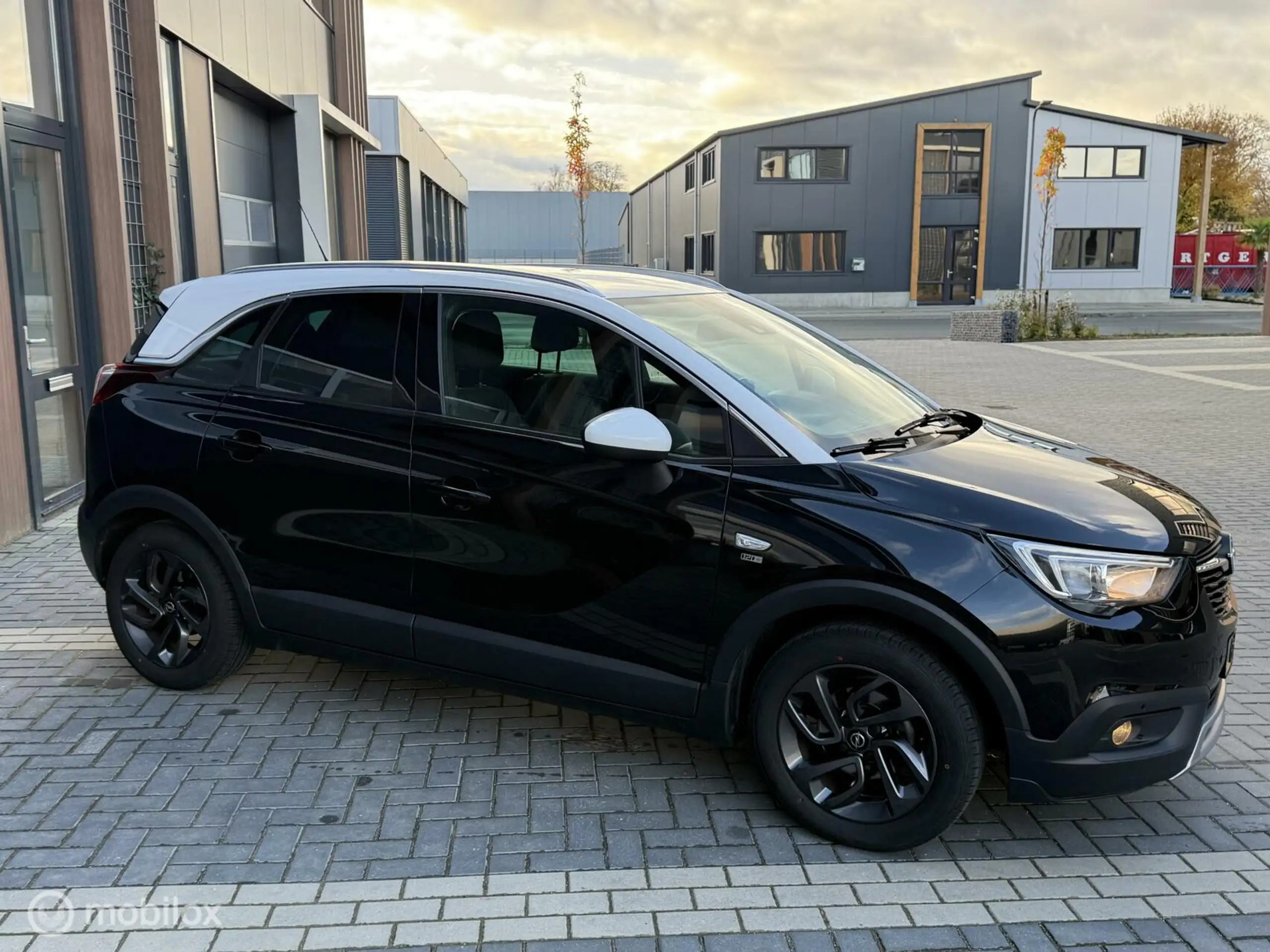 Opel - Crossland X