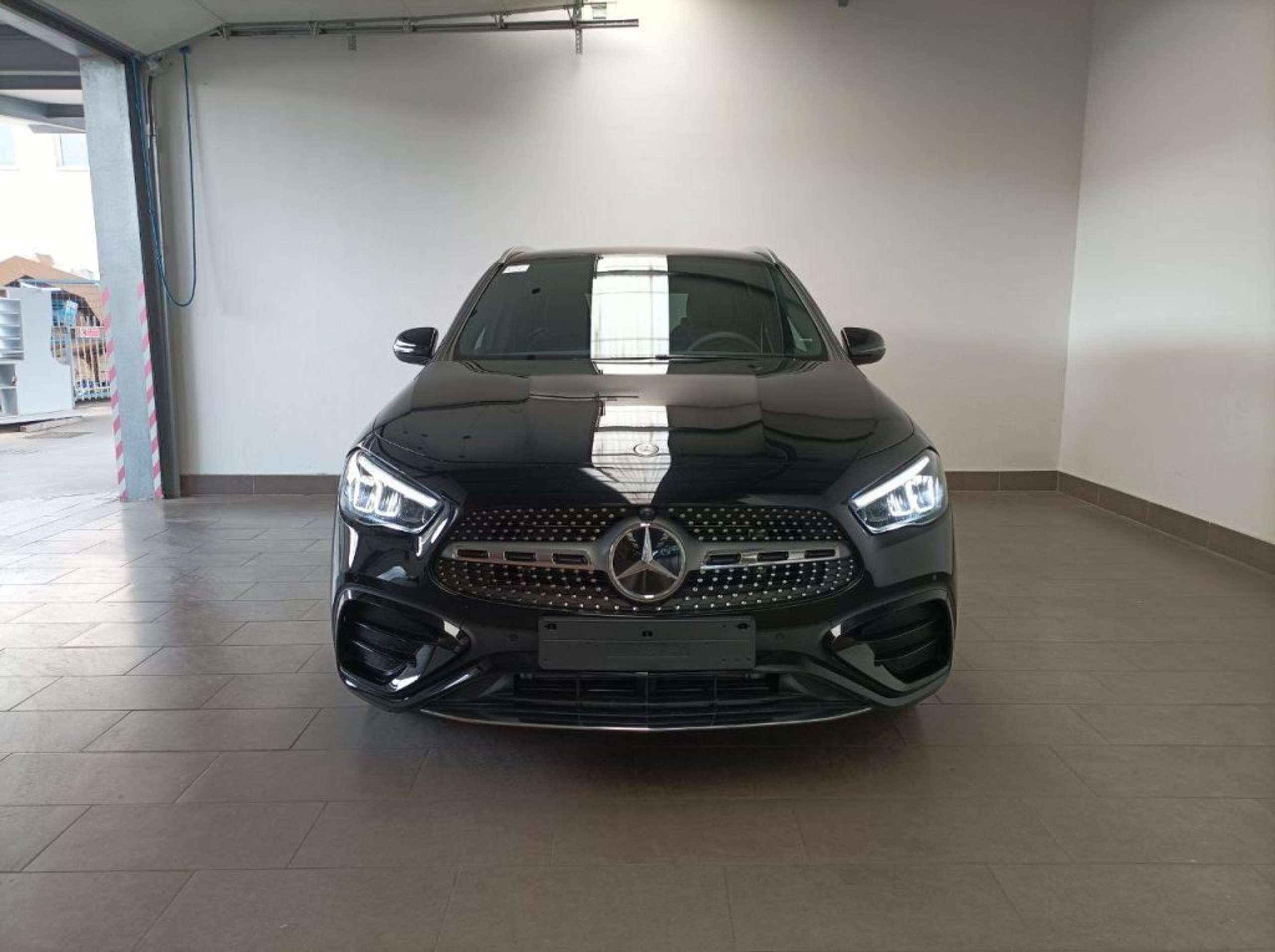 Mercedes-Benz - GLA 180