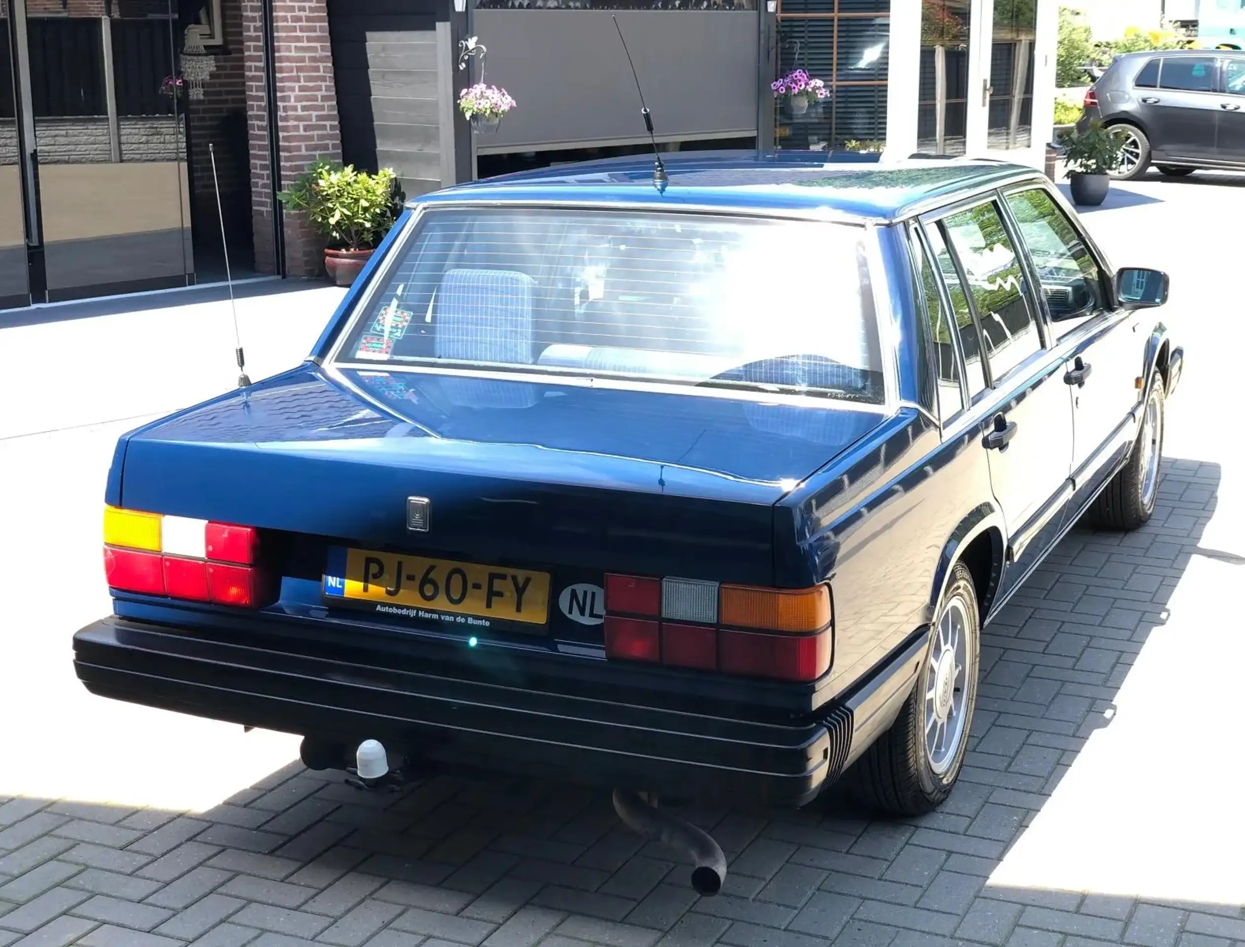 Volvo - 740