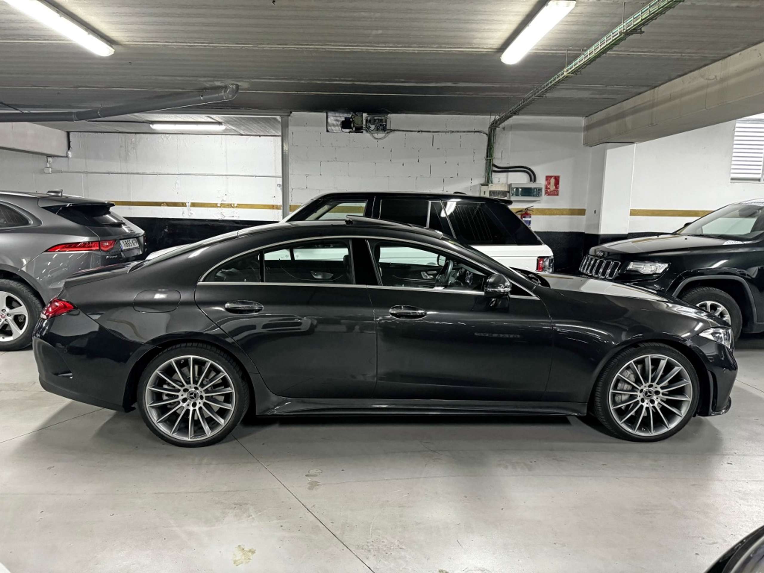 Mercedes-Benz - CLS 450