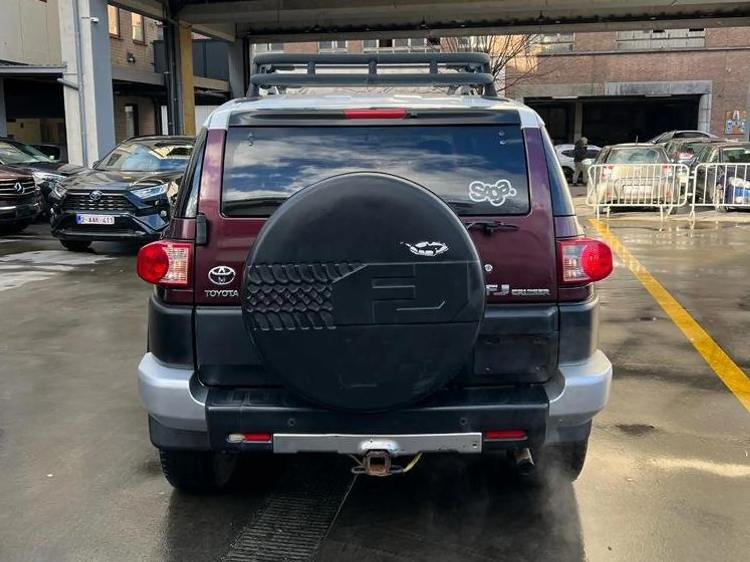 Toyota - FJ Cruiser