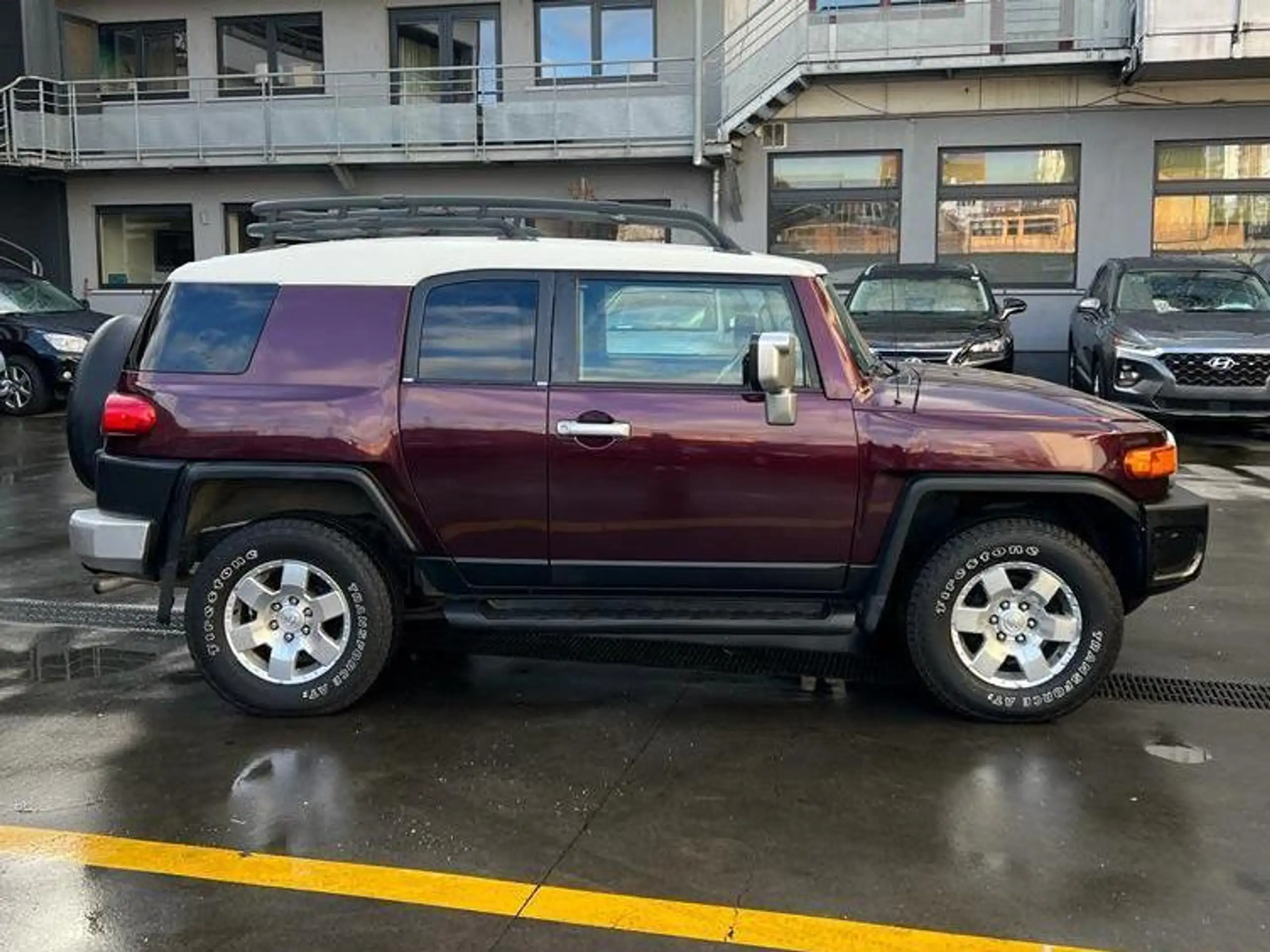 Toyota - FJ Cruiser