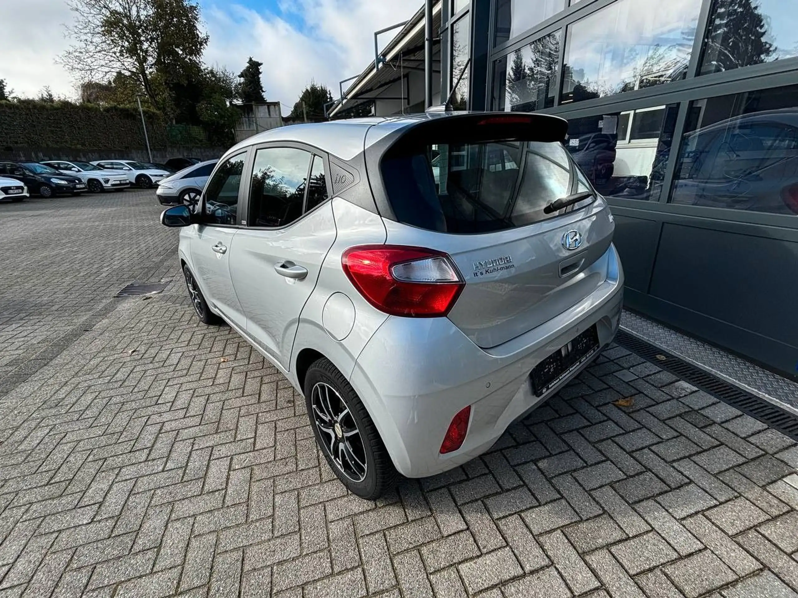 Hyundai - i10