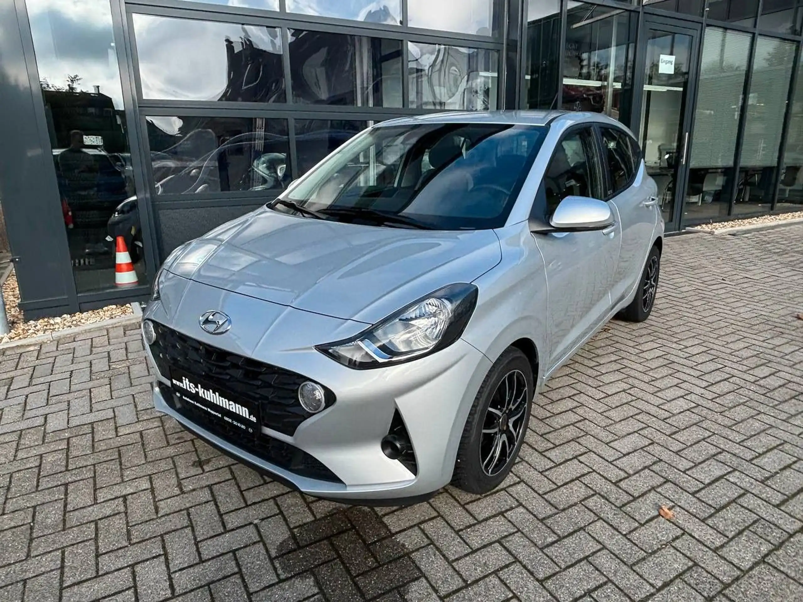 Hyundai - i10