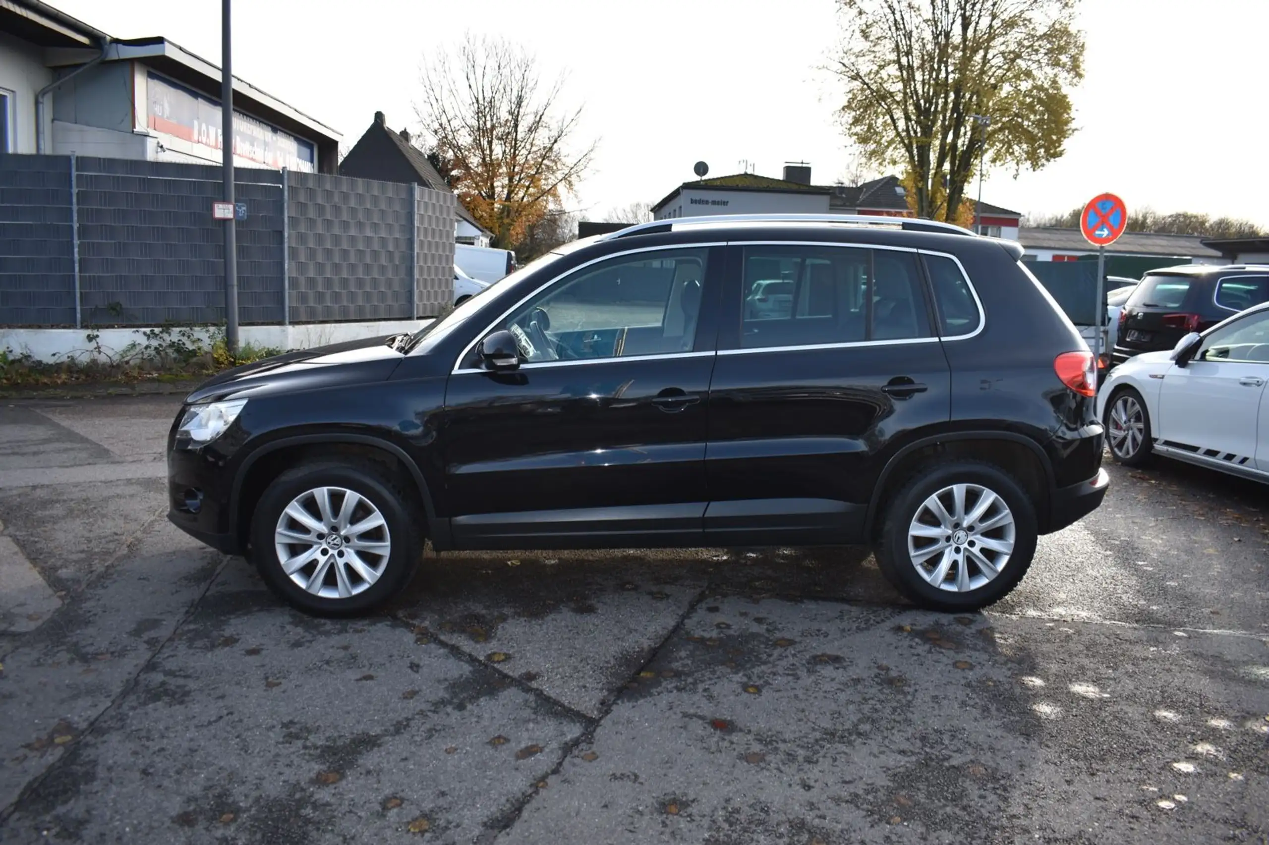 Volkswagen - Tiguan