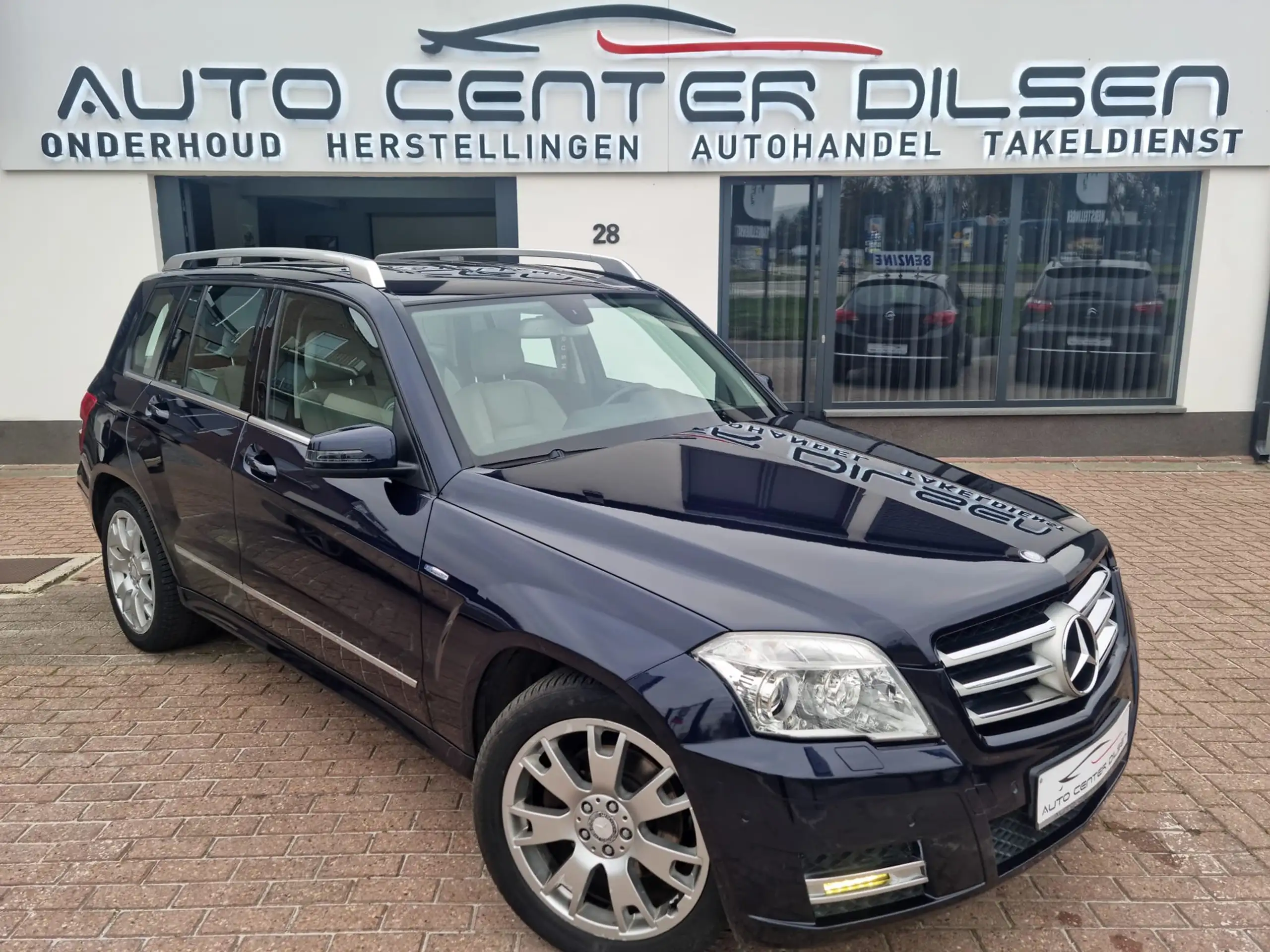 Mercedes-Benz - GLK 220