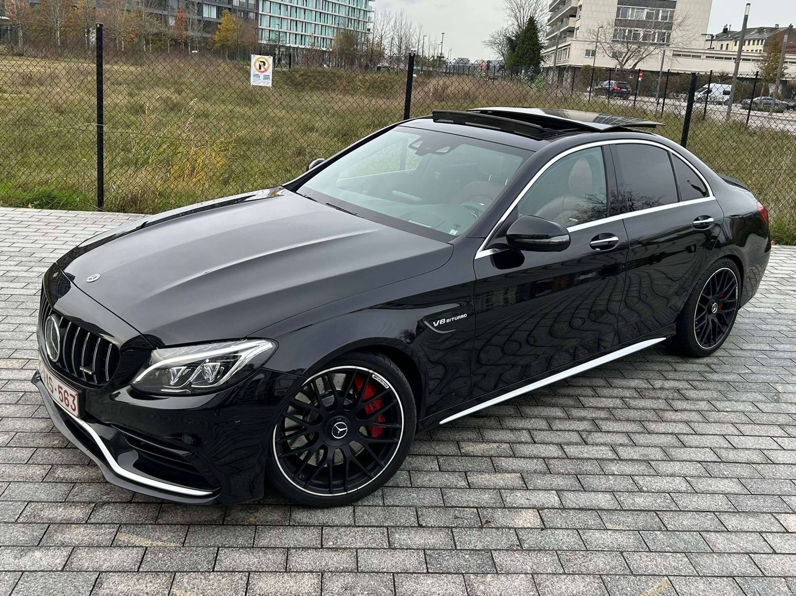 Mercedes-Benz - C 63 AMG