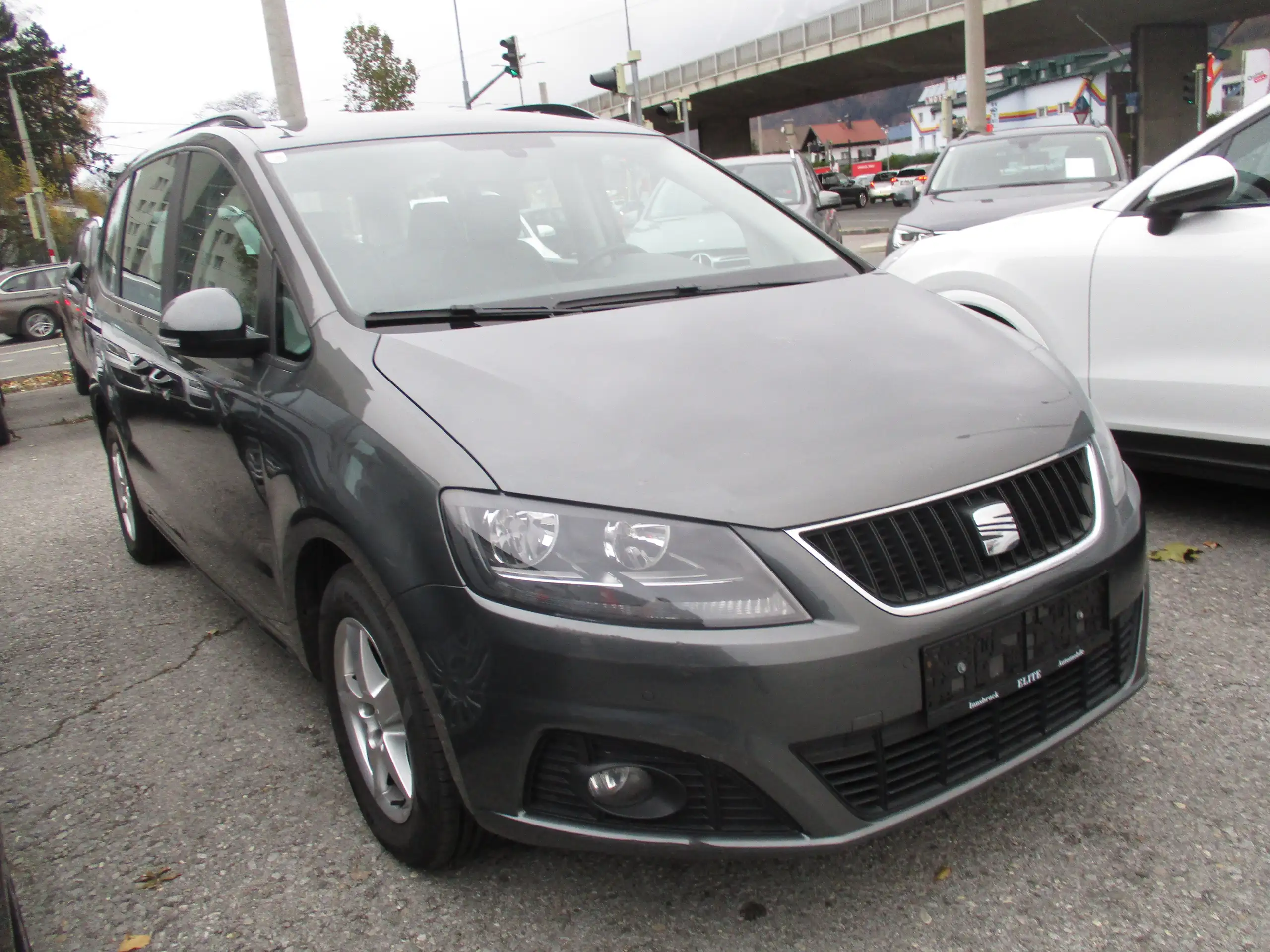 SEAT - Alhambra