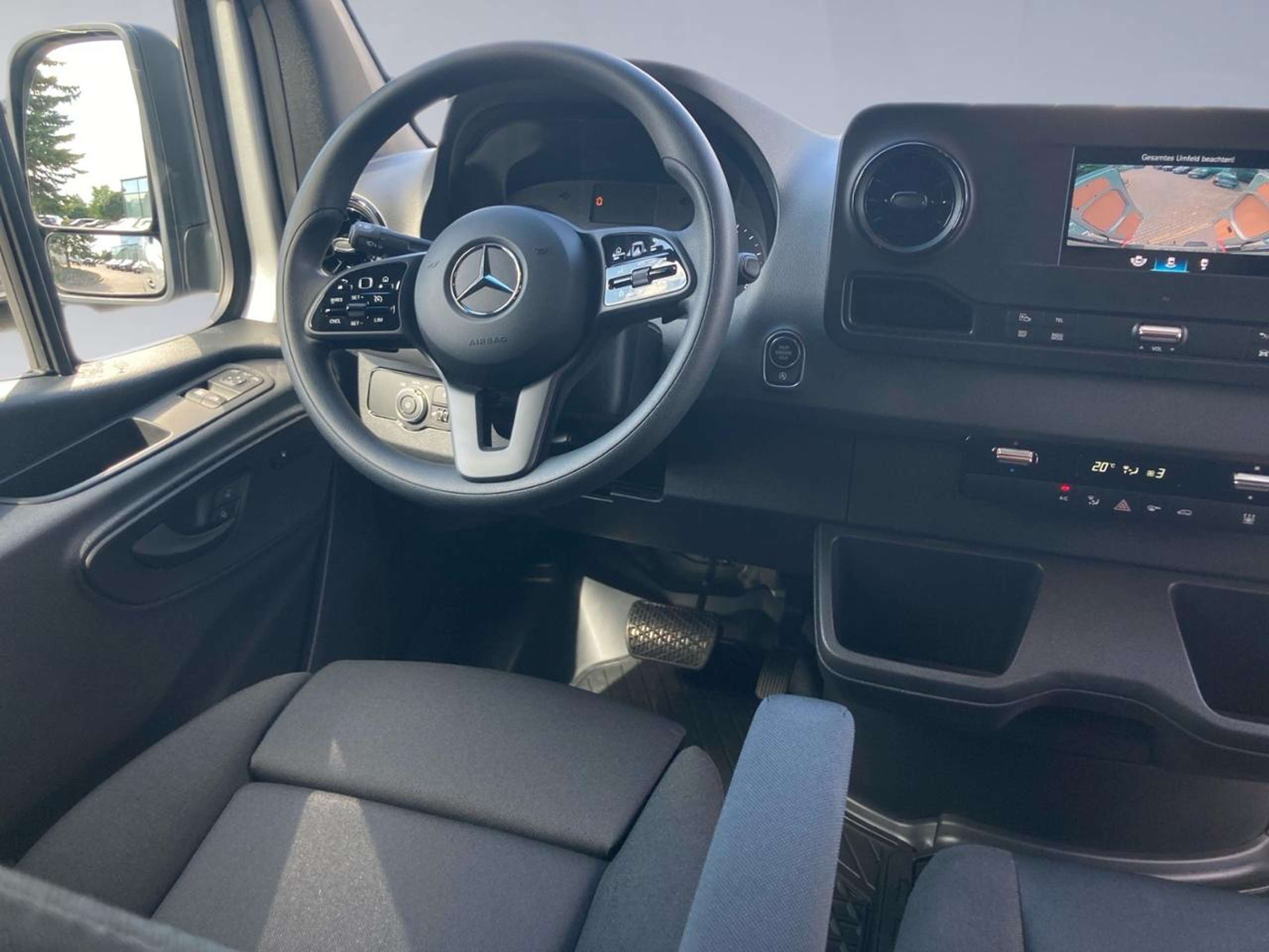 Mercedes-Benz - Sprinter