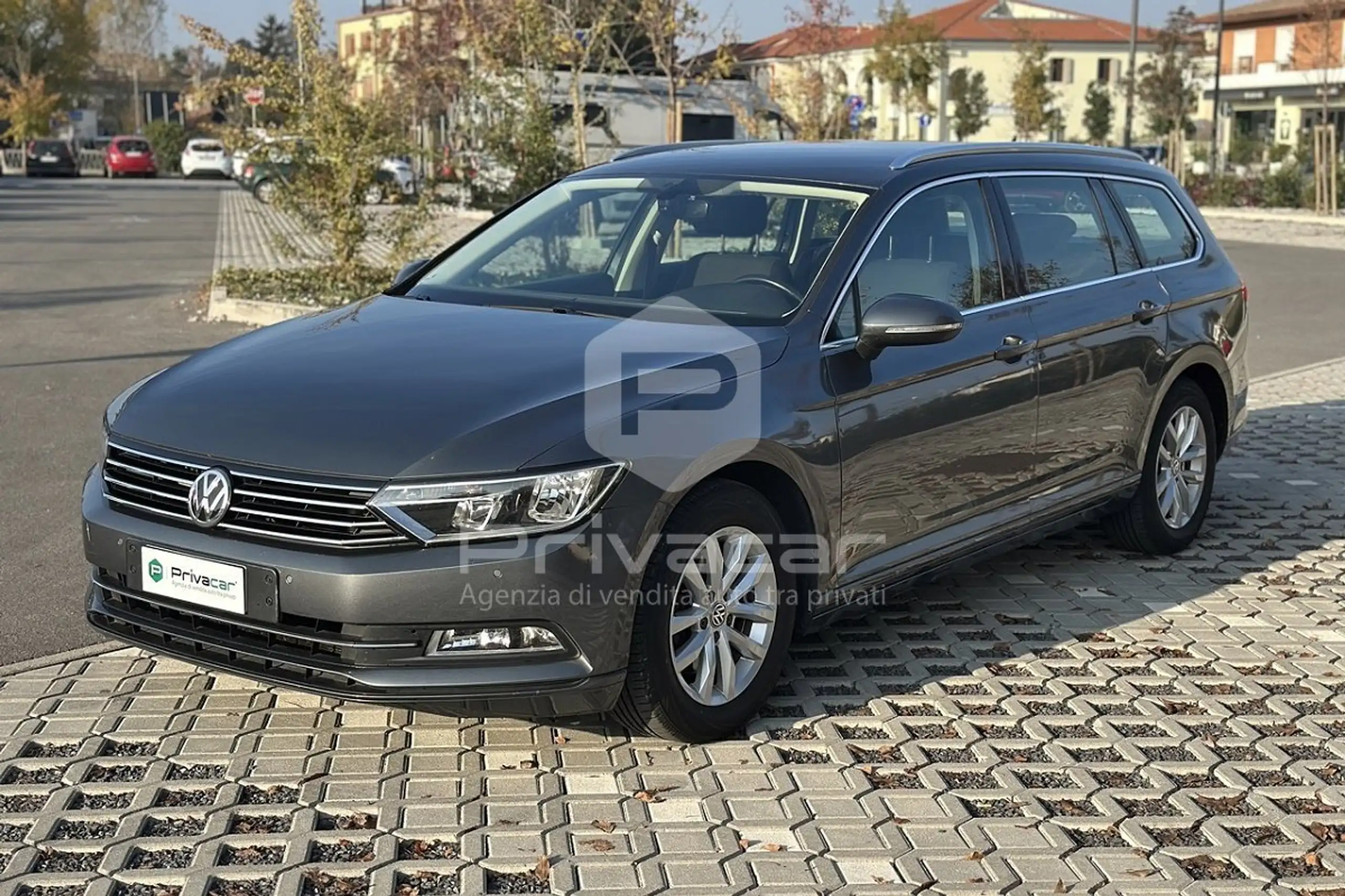 Volkswagen - Passat