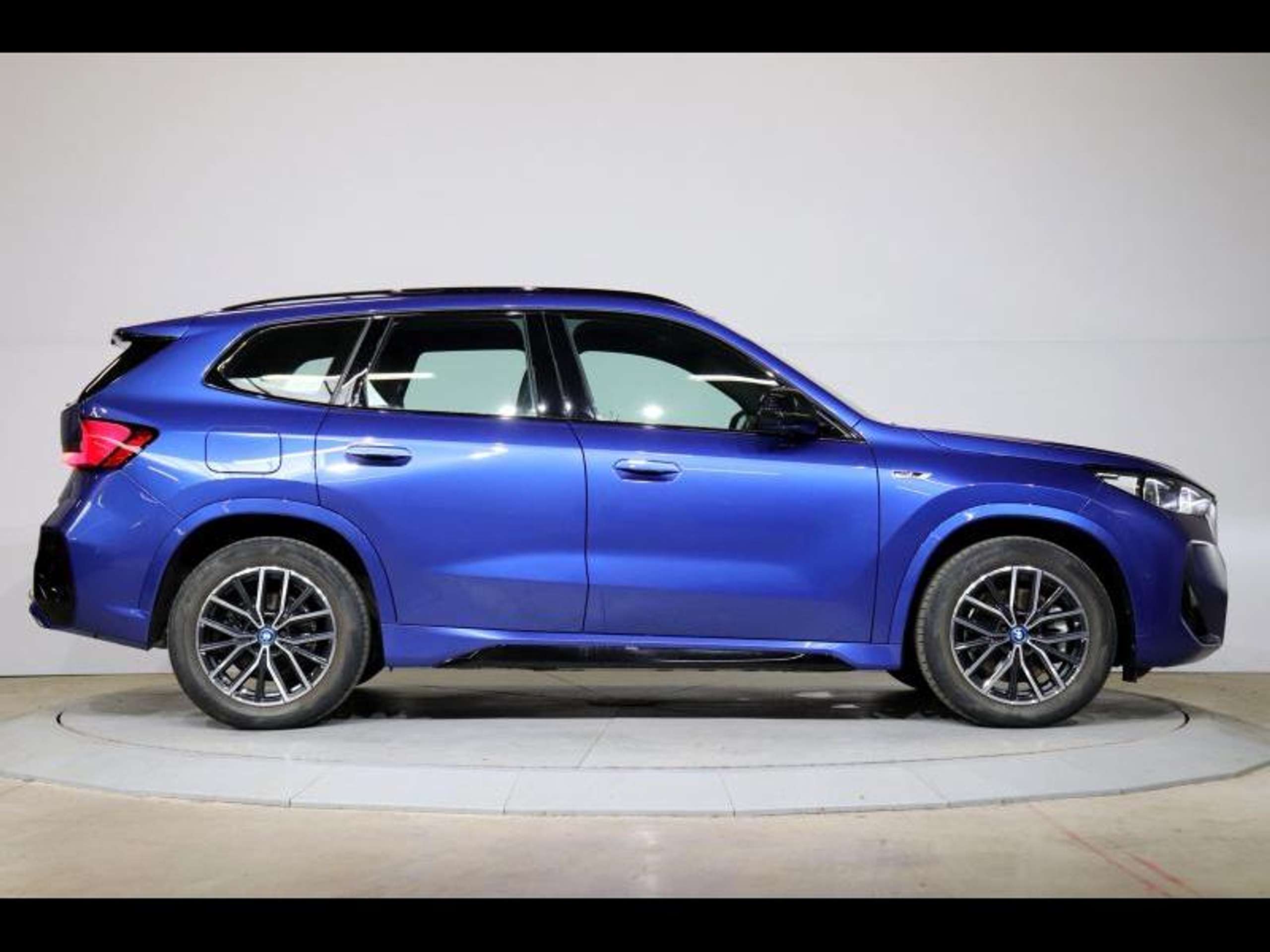 BMW - X1