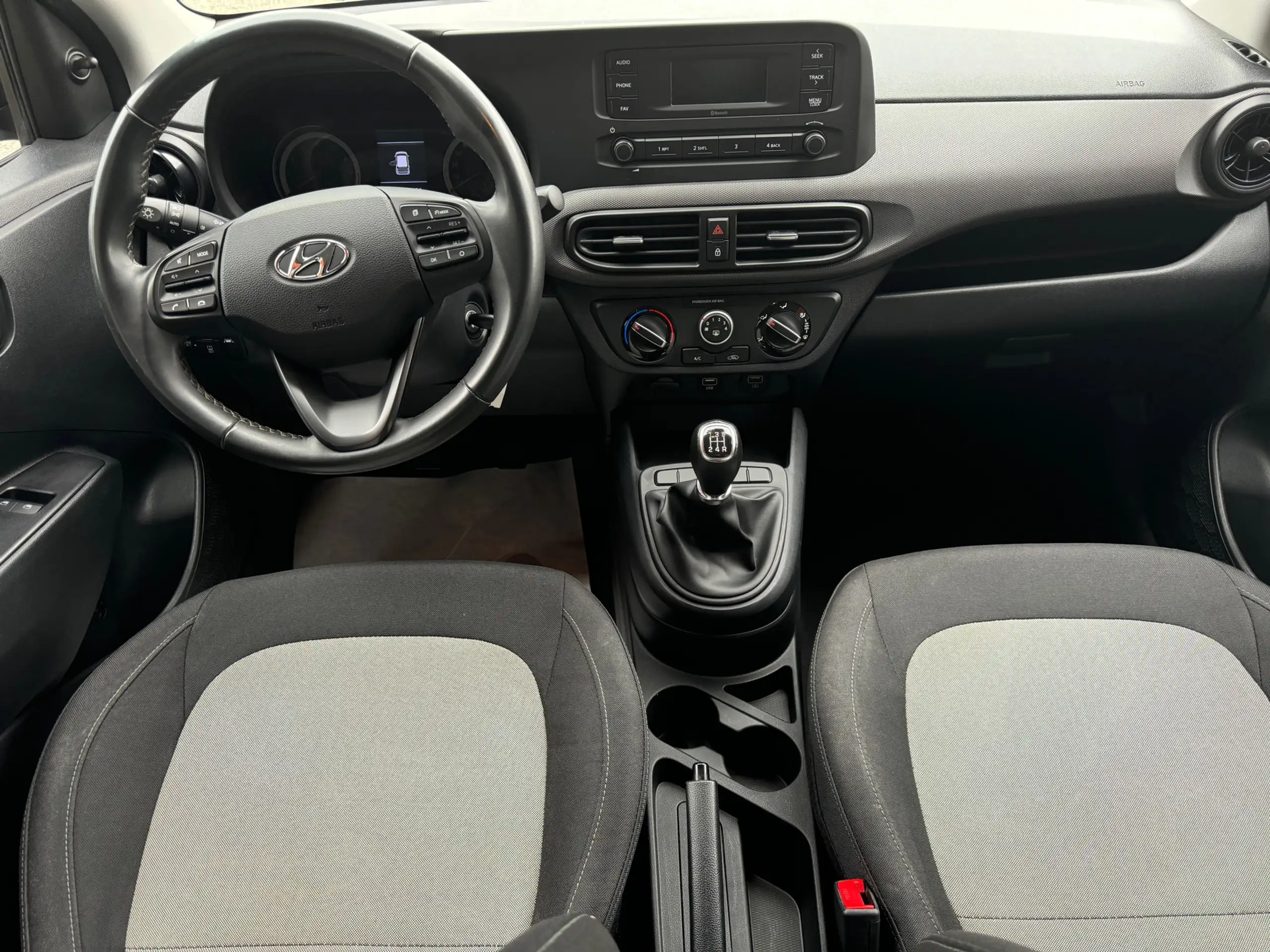 Hyundai - i10