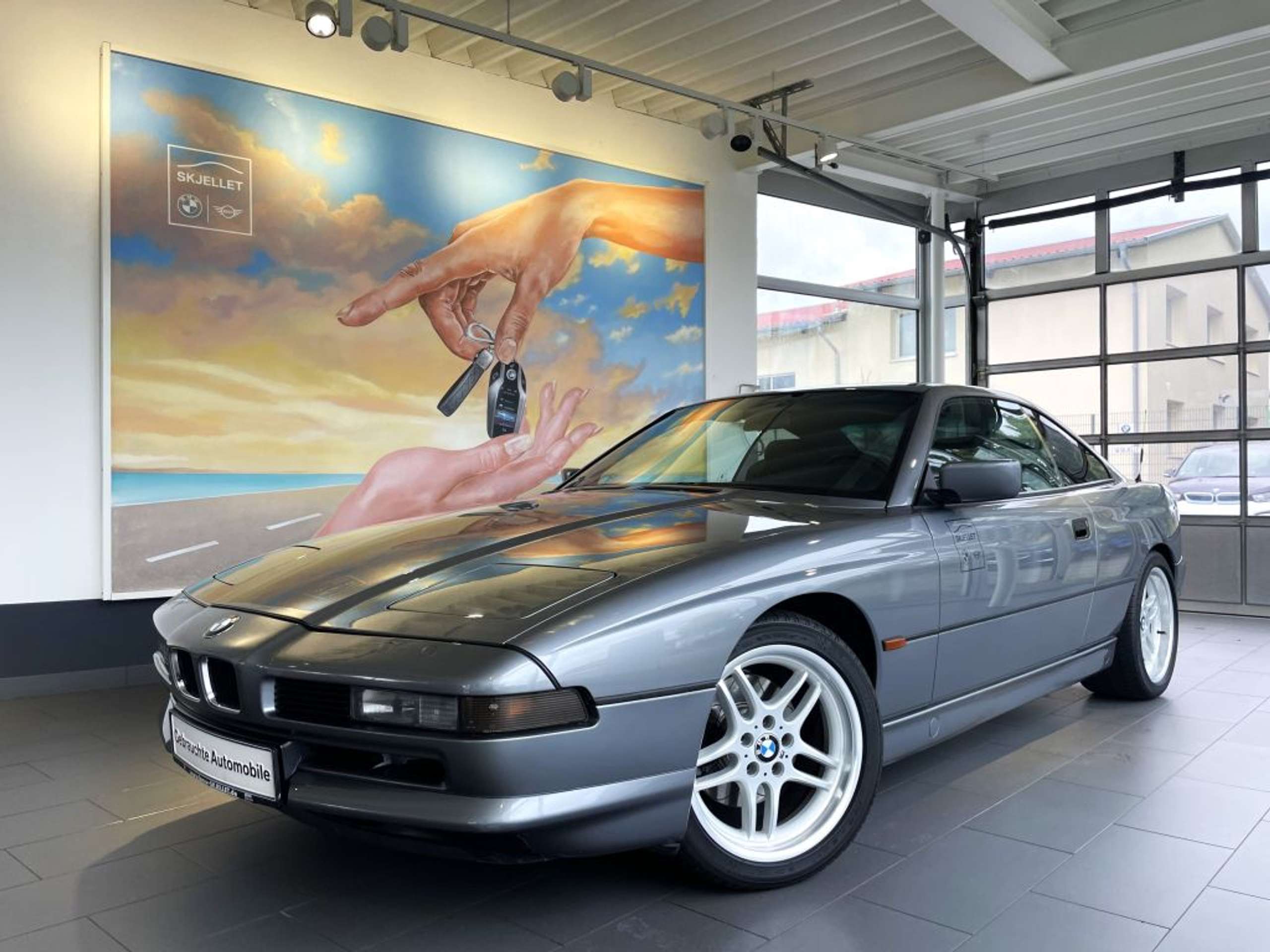 BMW - 850