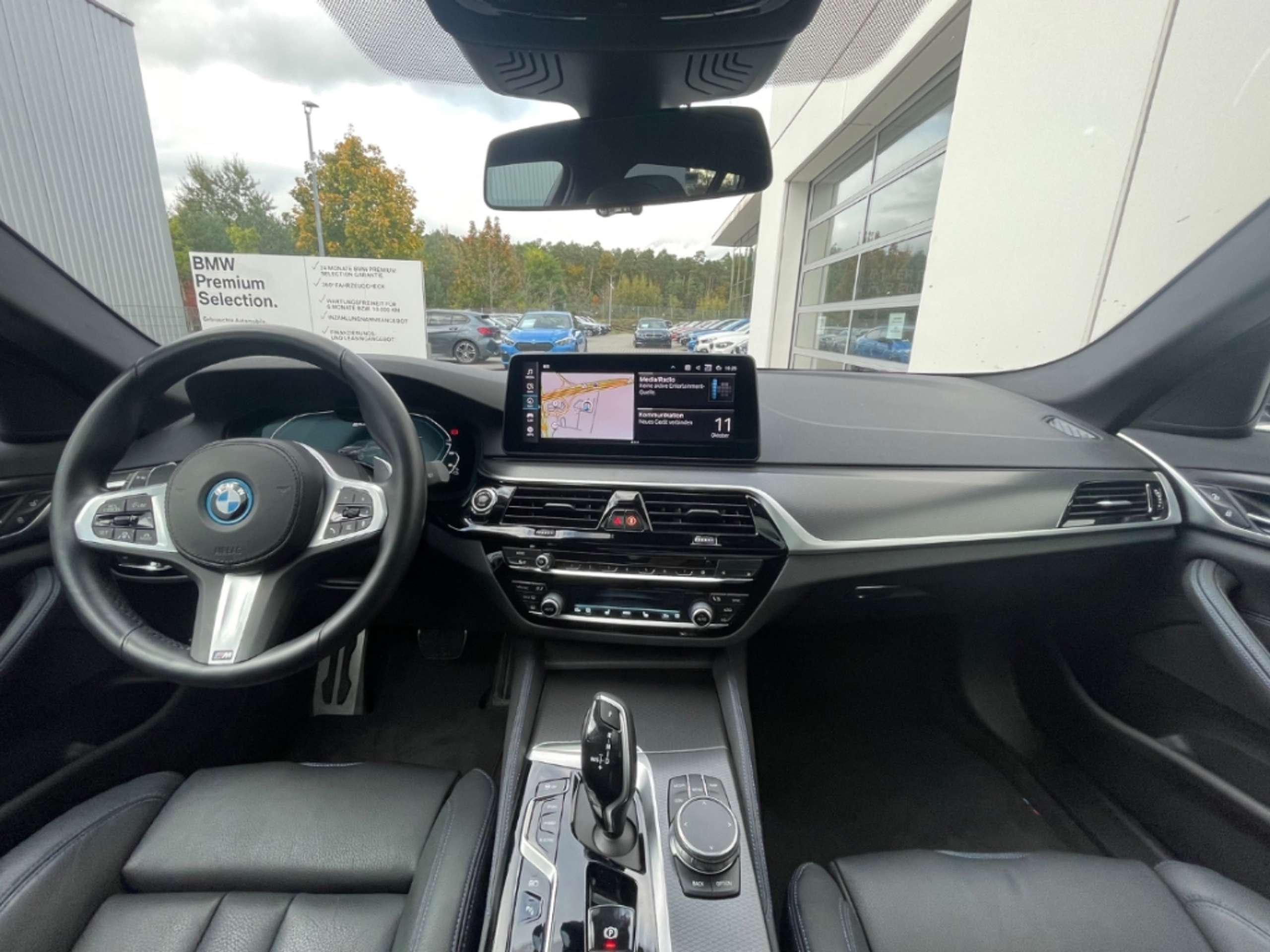 BMW - 530