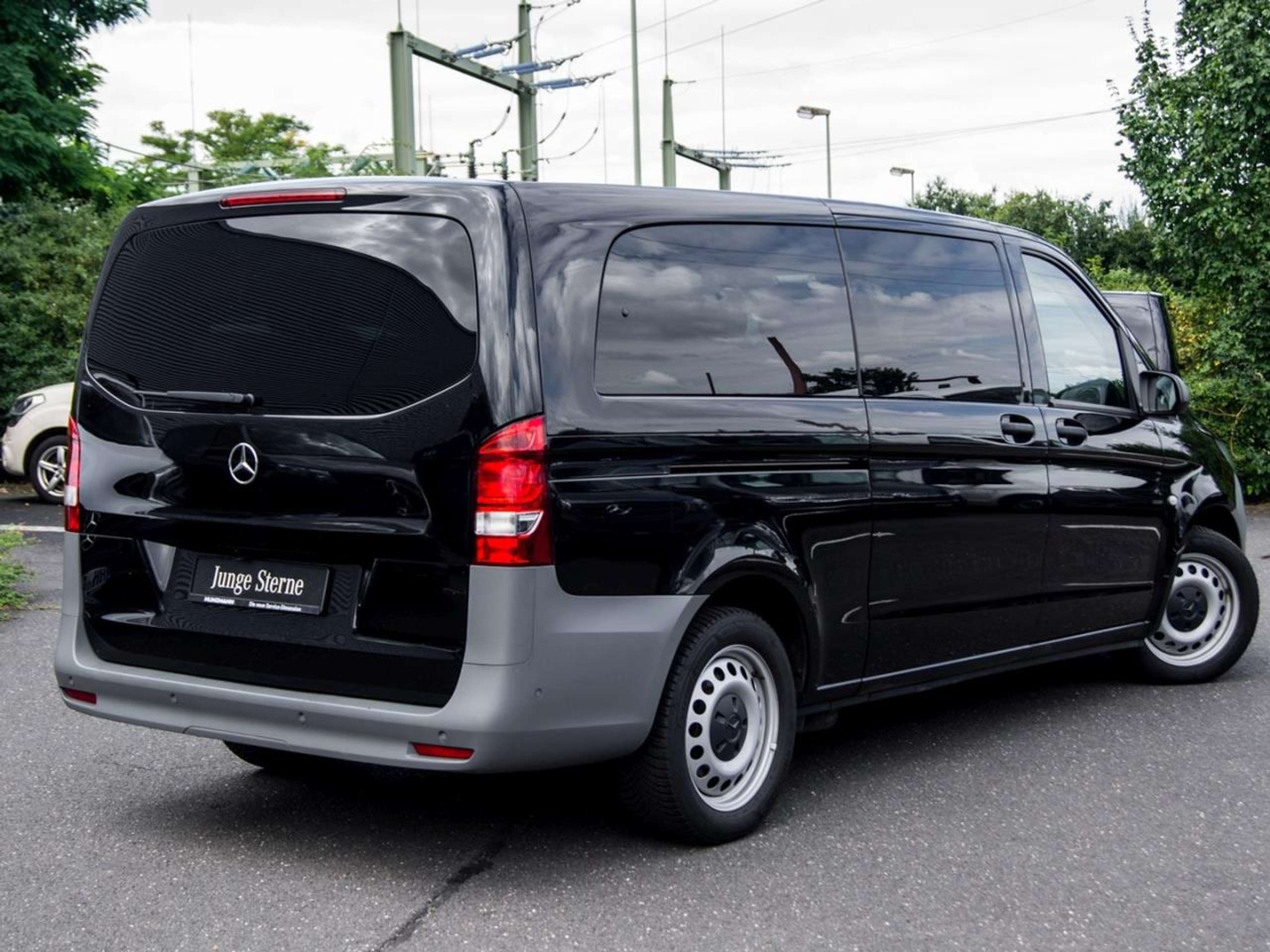 Mercedes-Benz - Vito