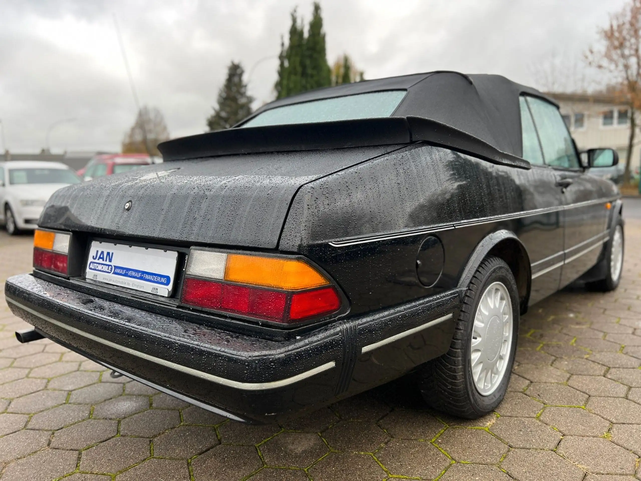 Saab - 900