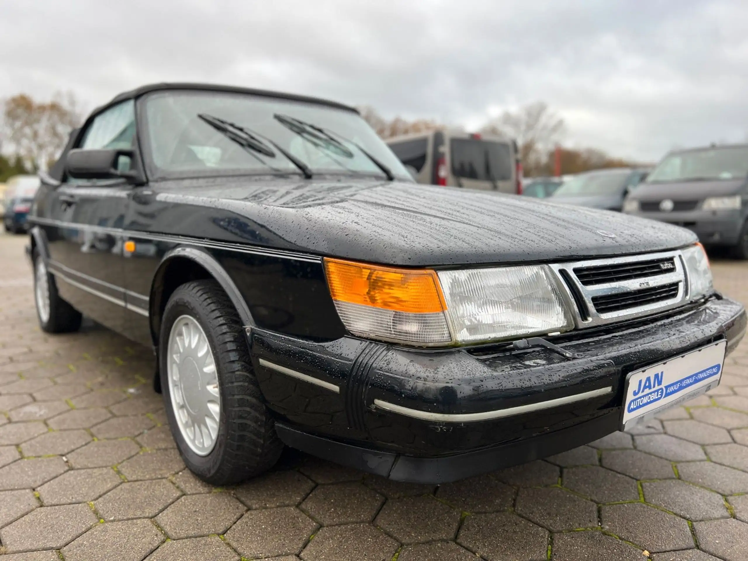 Saab - 900