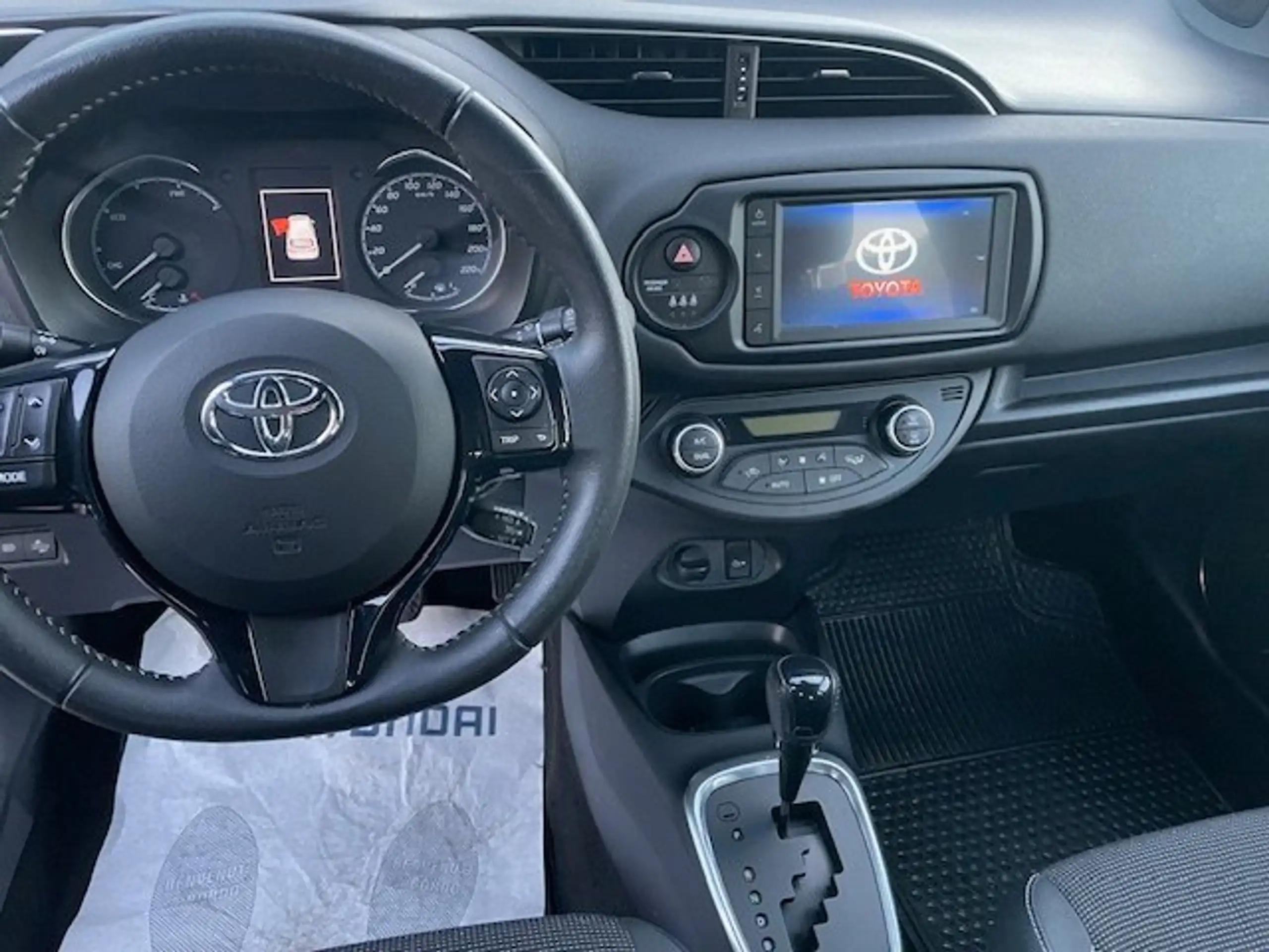 Toyota - Yaris