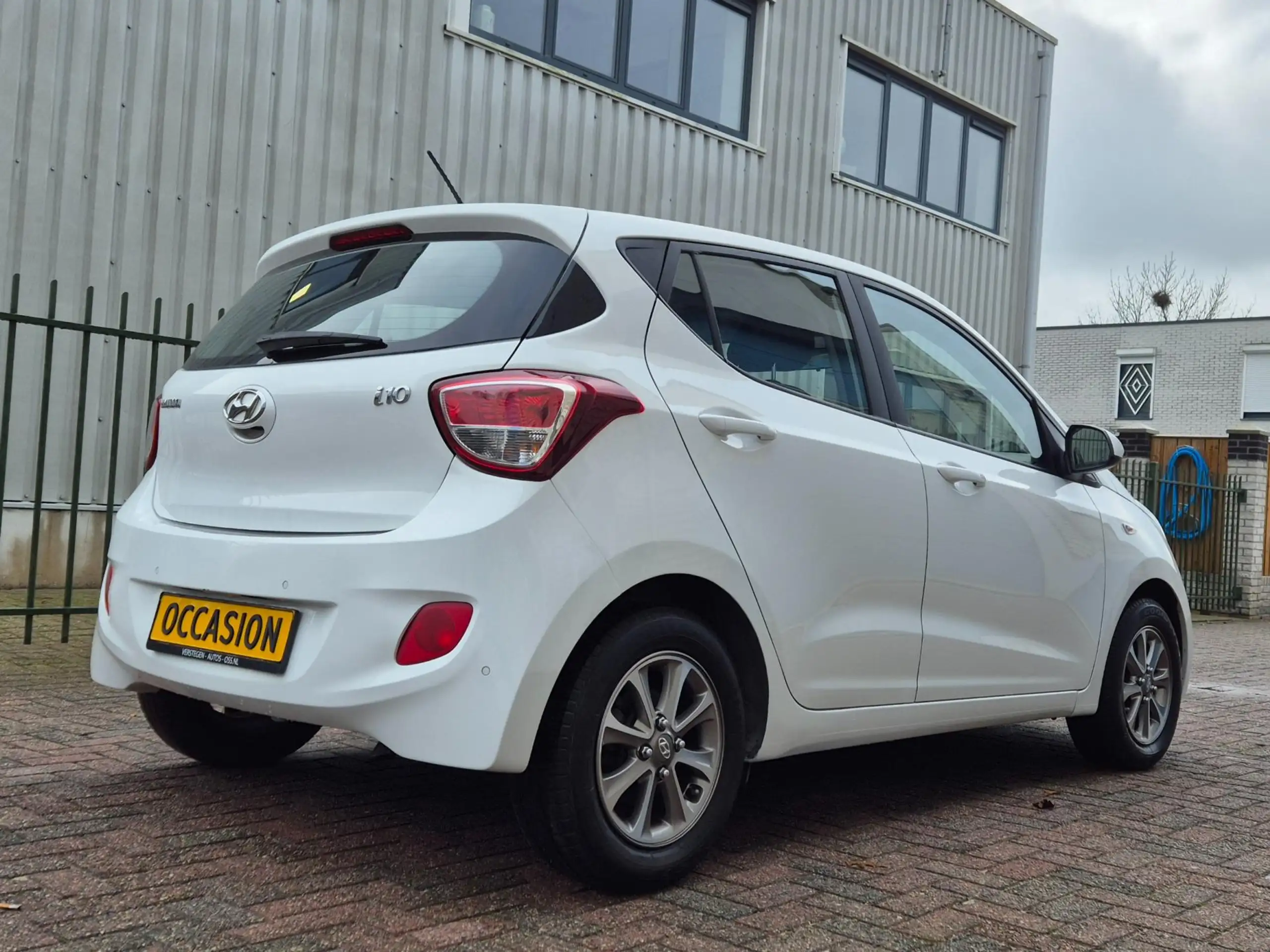 Hyundai - i10