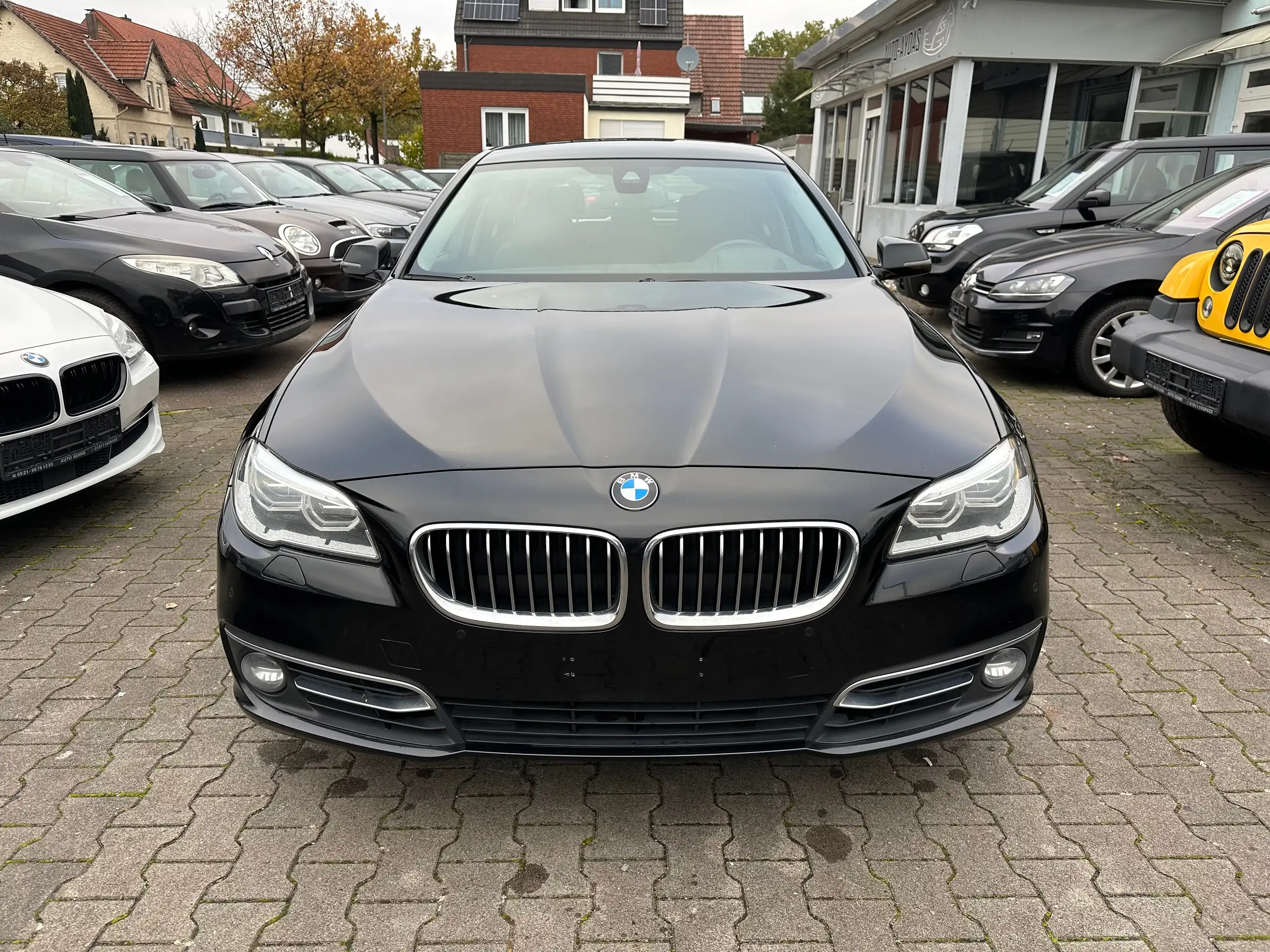 BMW - 525