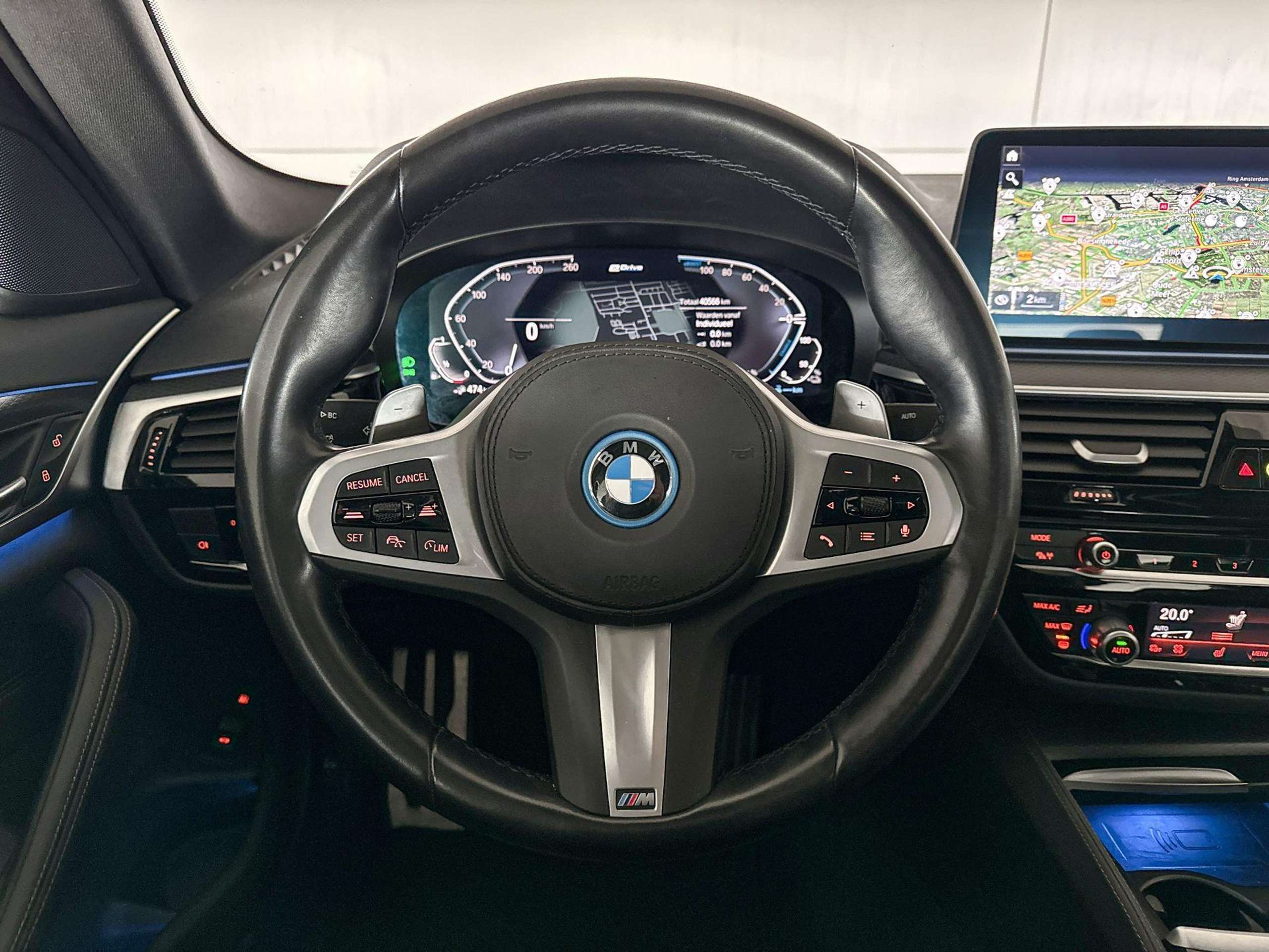 BMW - 530