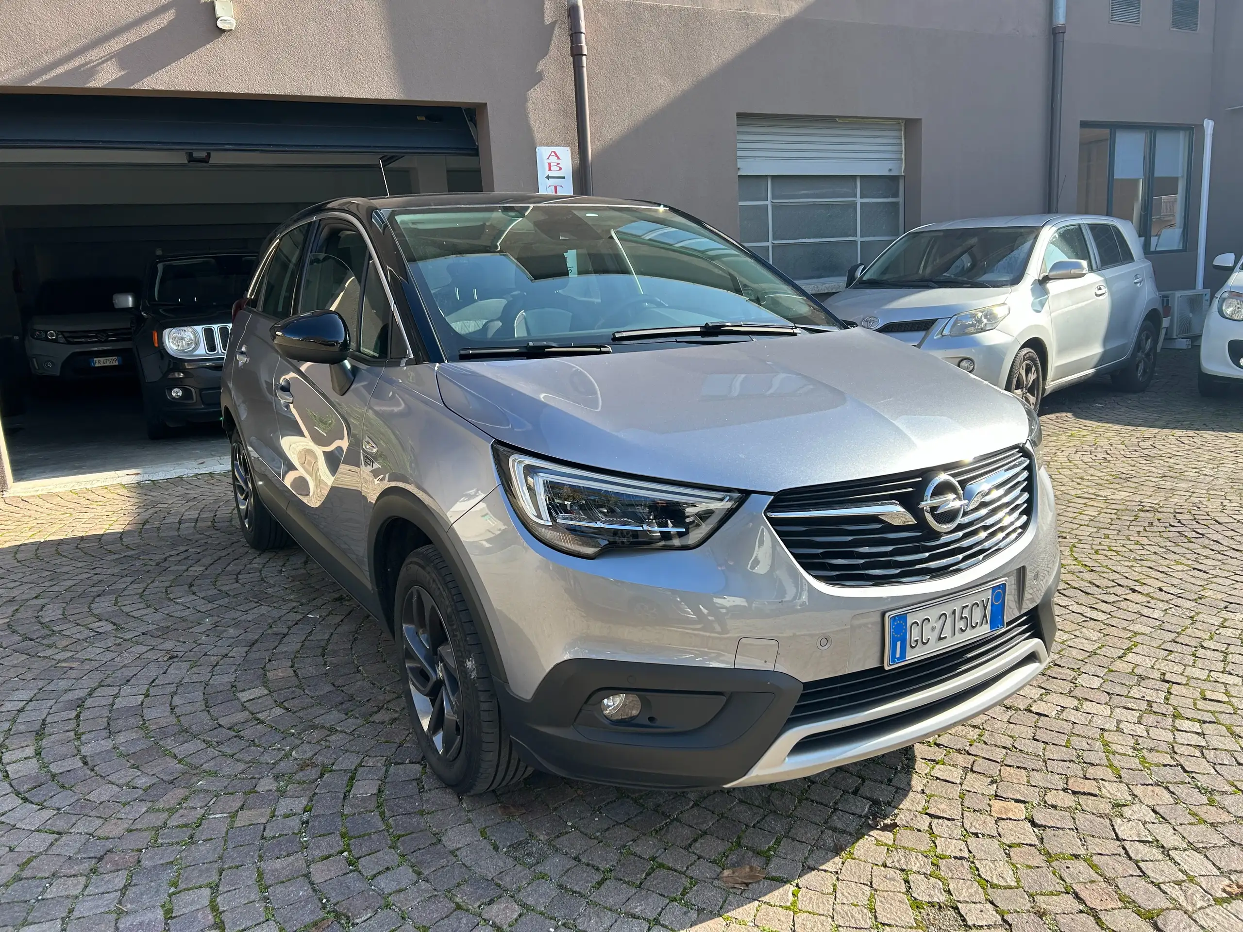 Opel - Crossland X