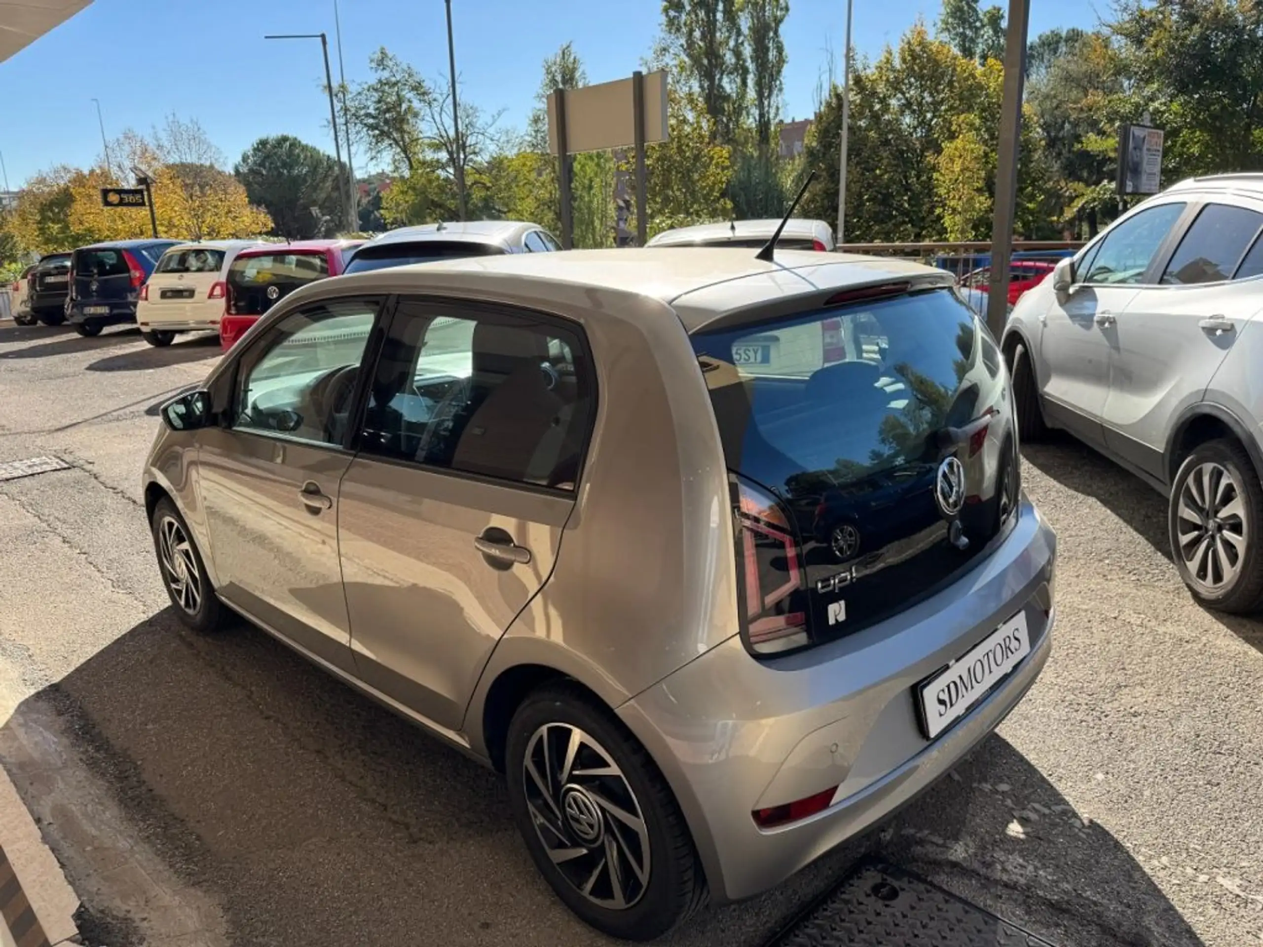 Volkswagen - up!