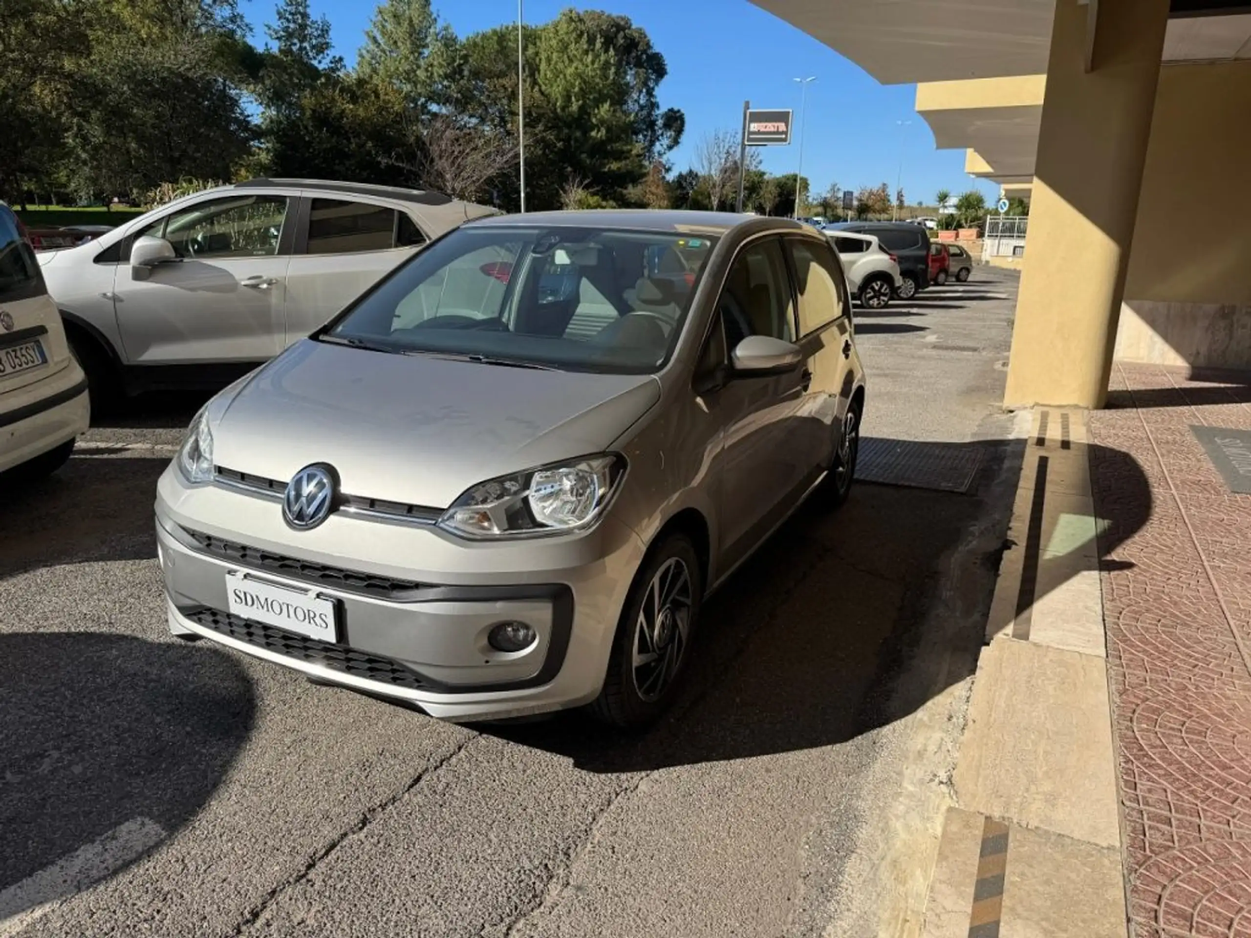 Volkswagen - up!