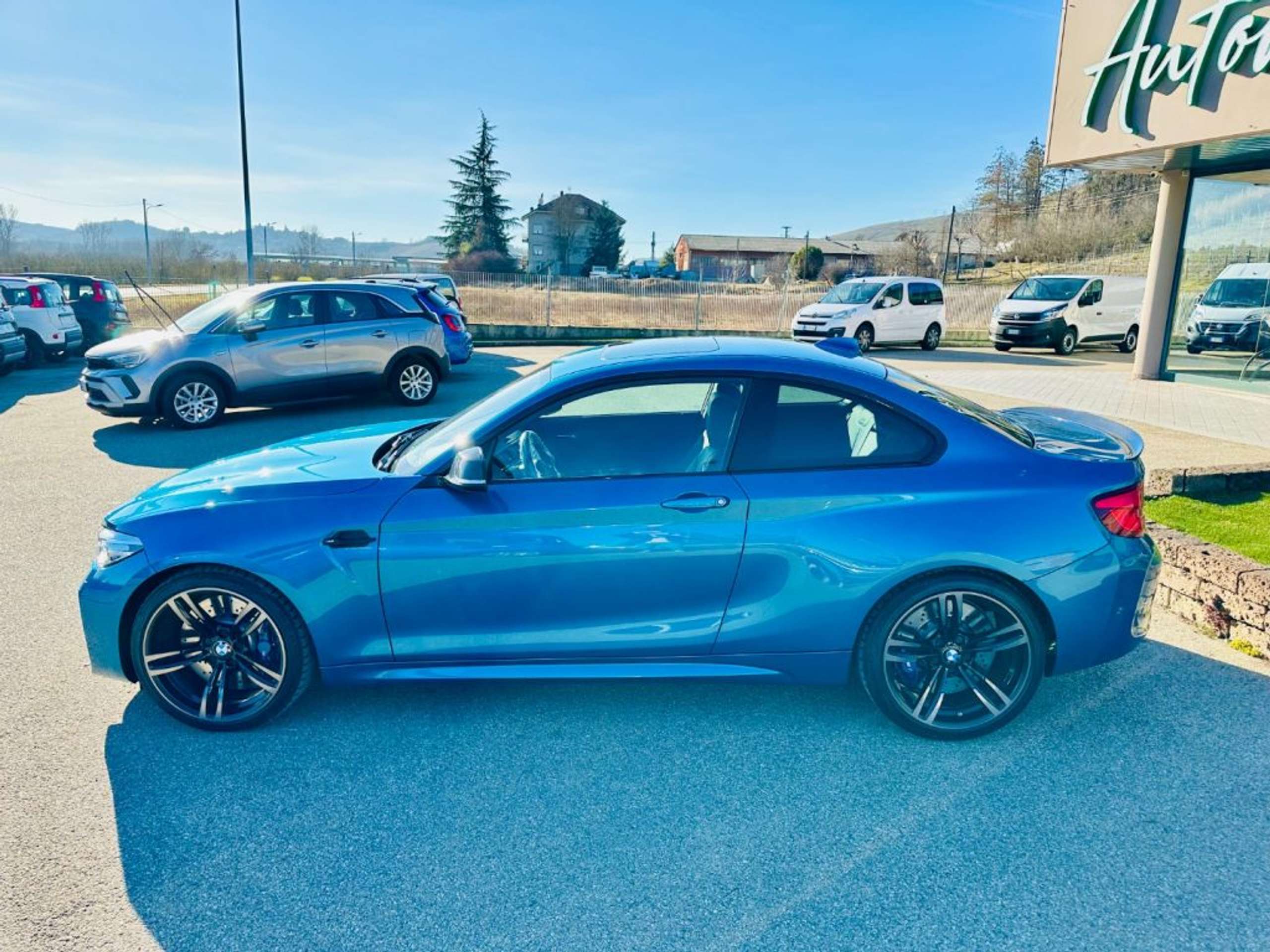 BMW - M2