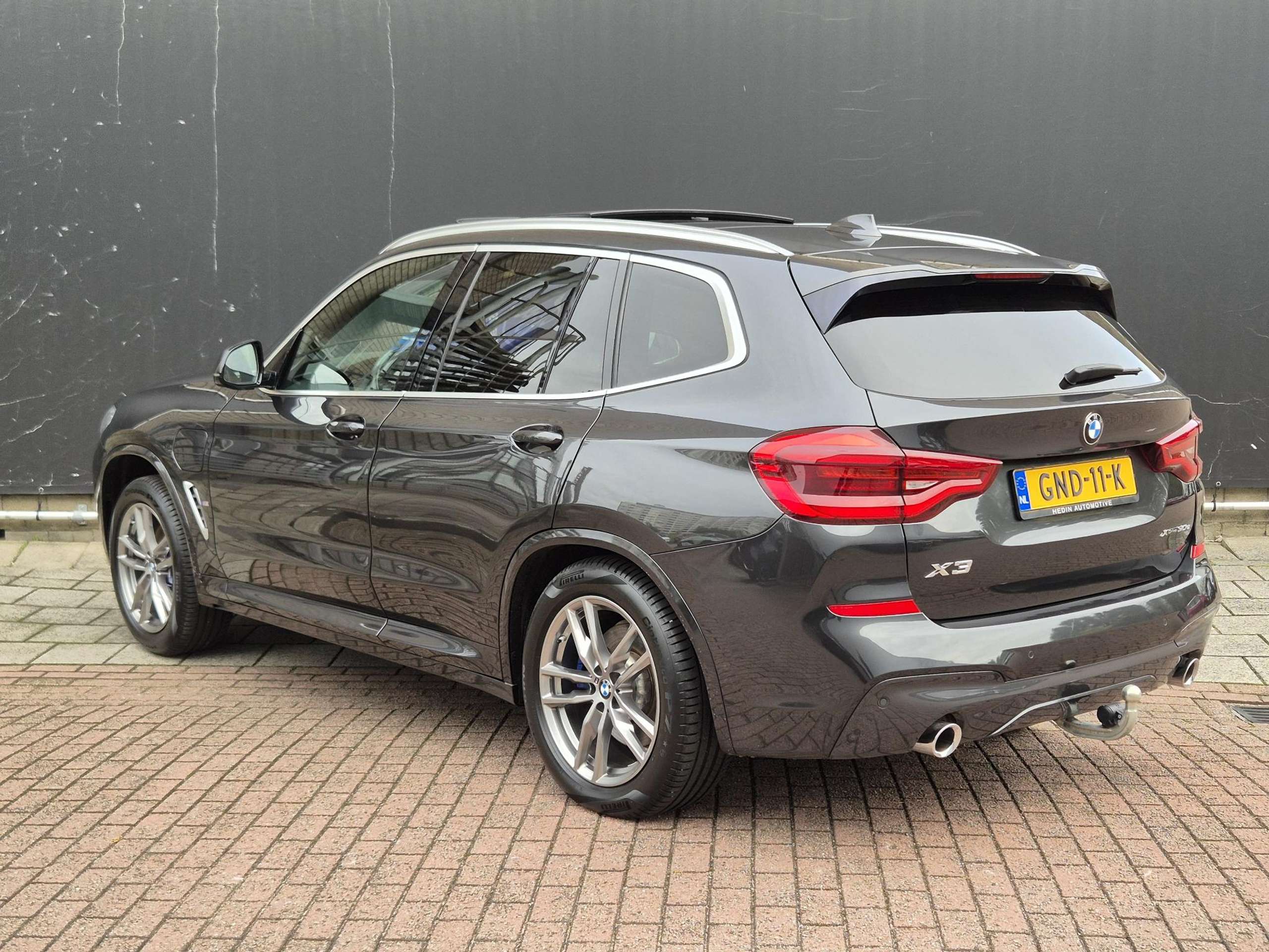 BMW - X3