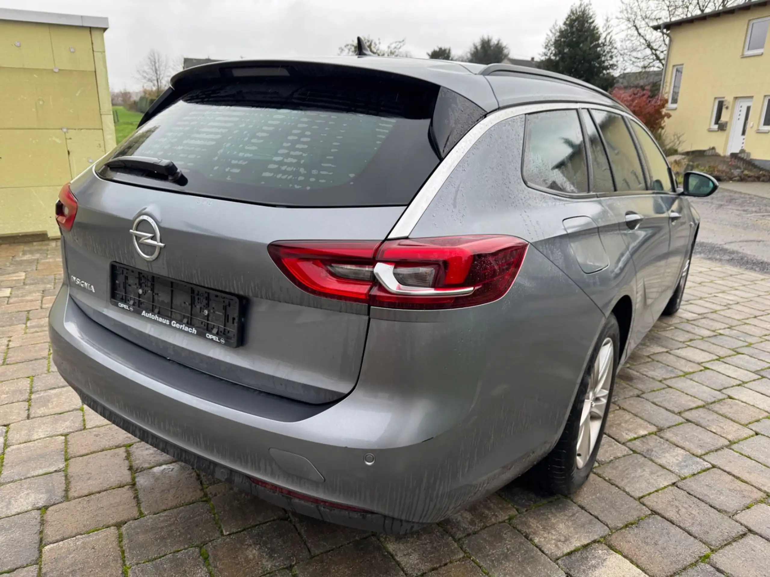 Opel - Insignia