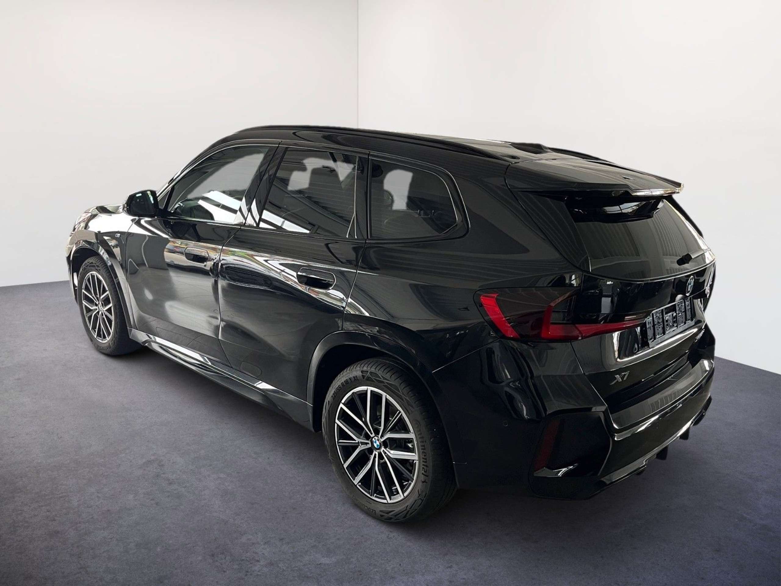 BMW - X1