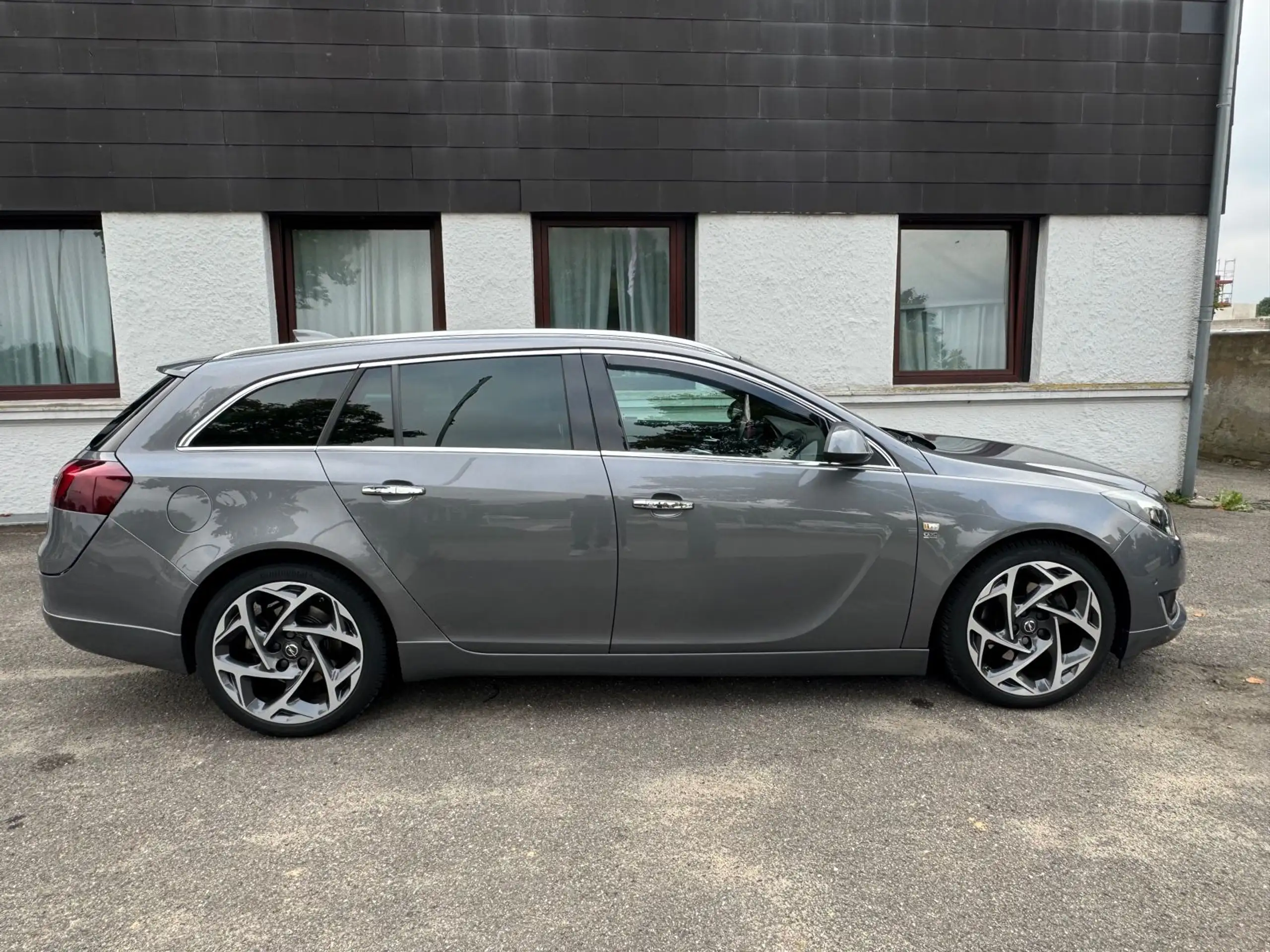 Opel - Insignia