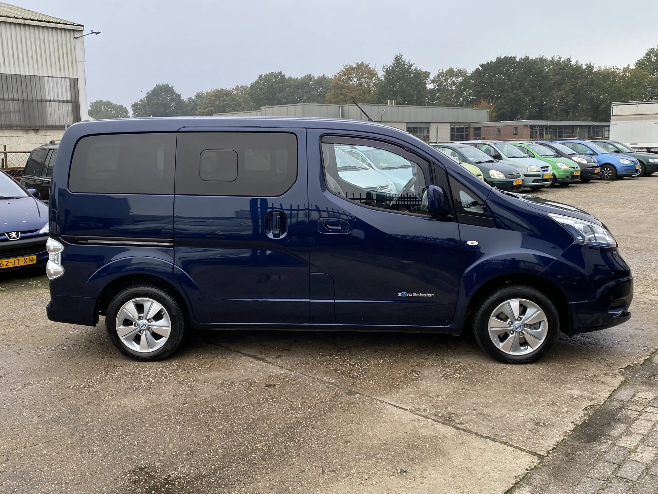 Nissan - E-NV200