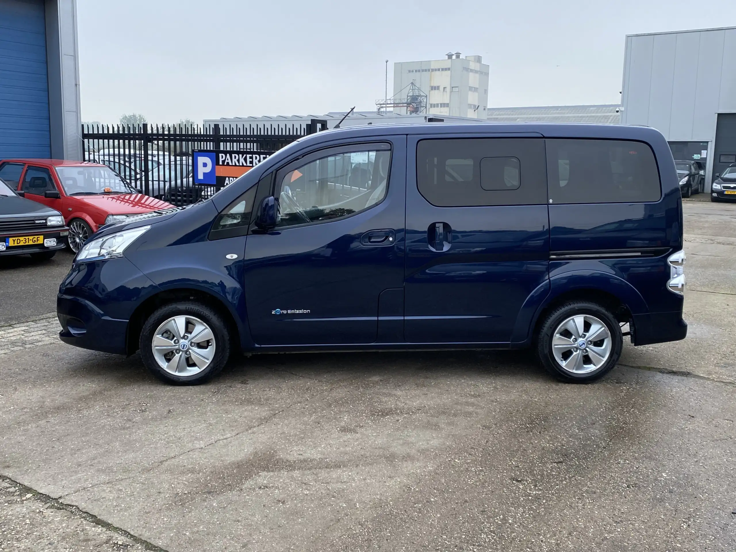 Nissan - E-NV200