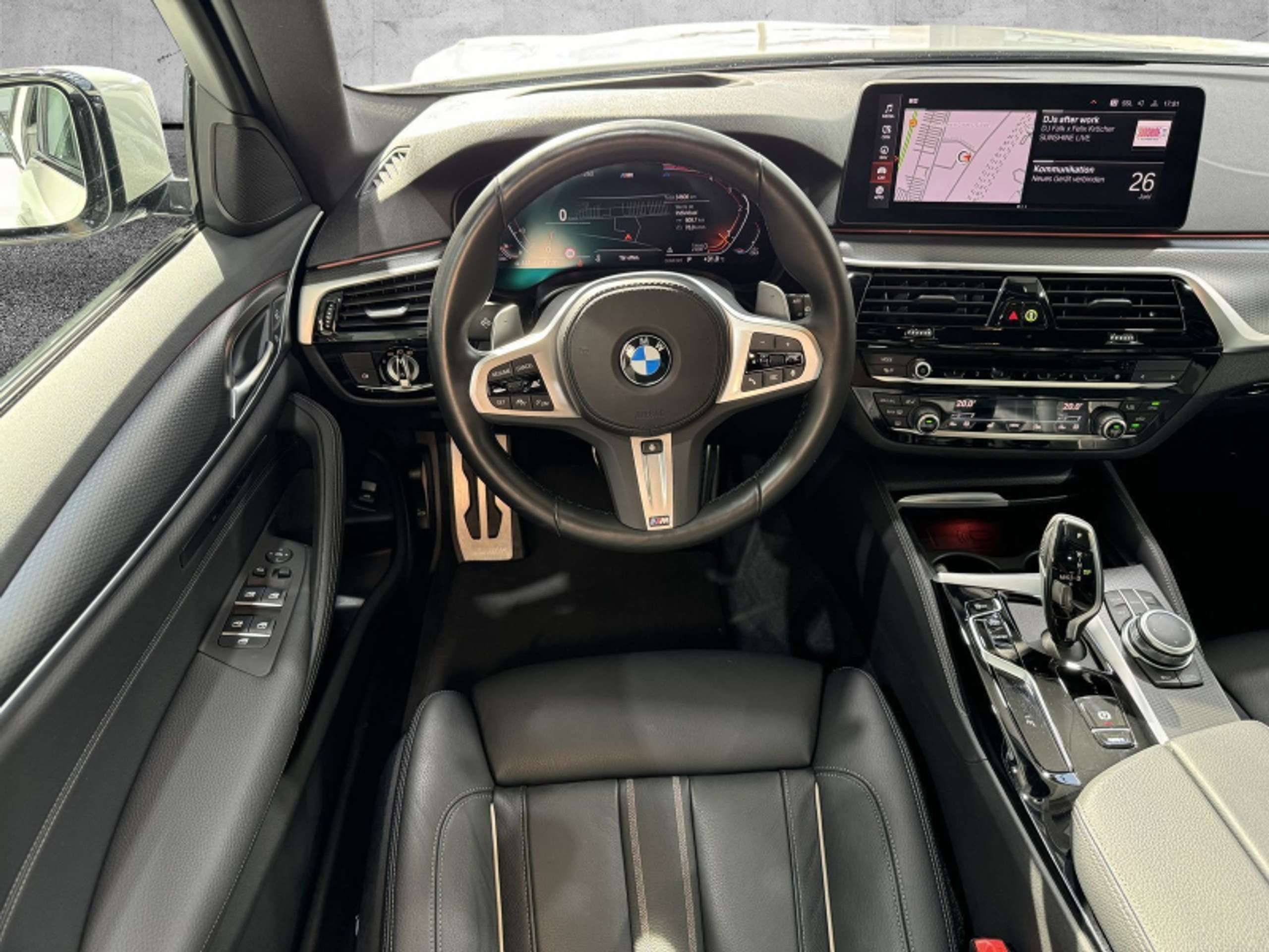 BMW - 520