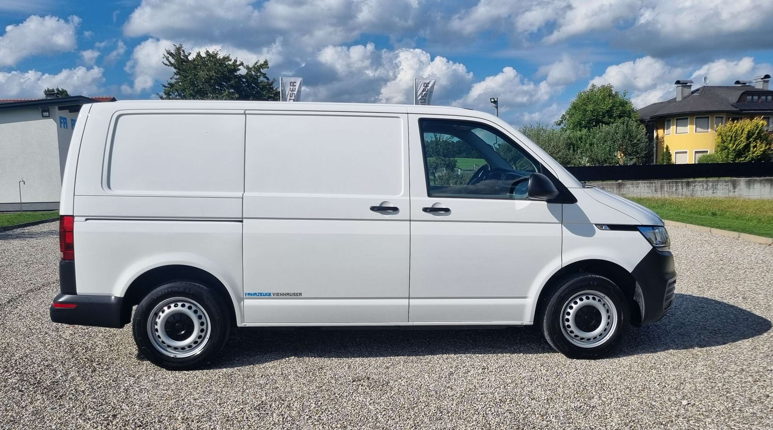 Volkswagen - T6.1 Transporter