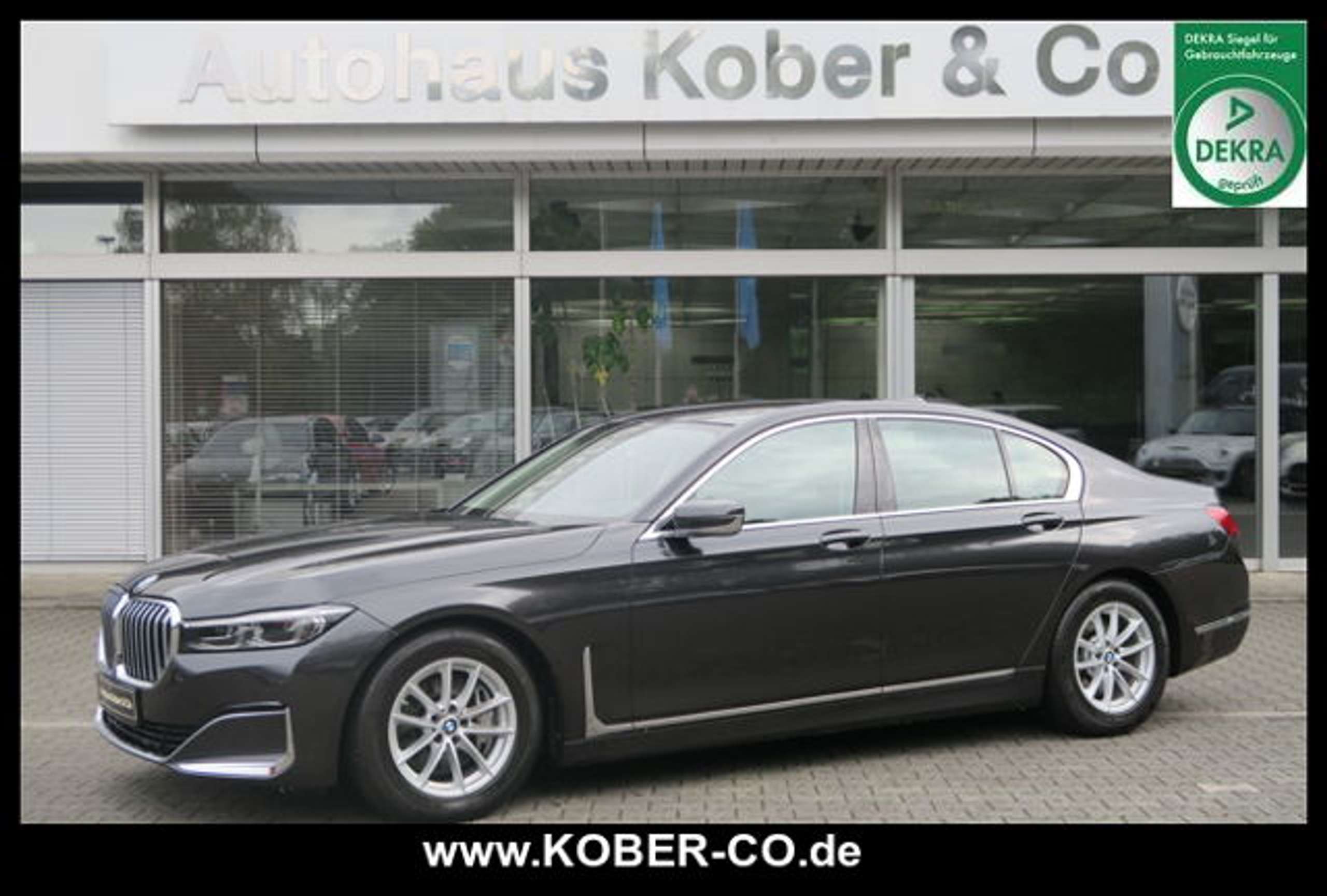 BMW - 730