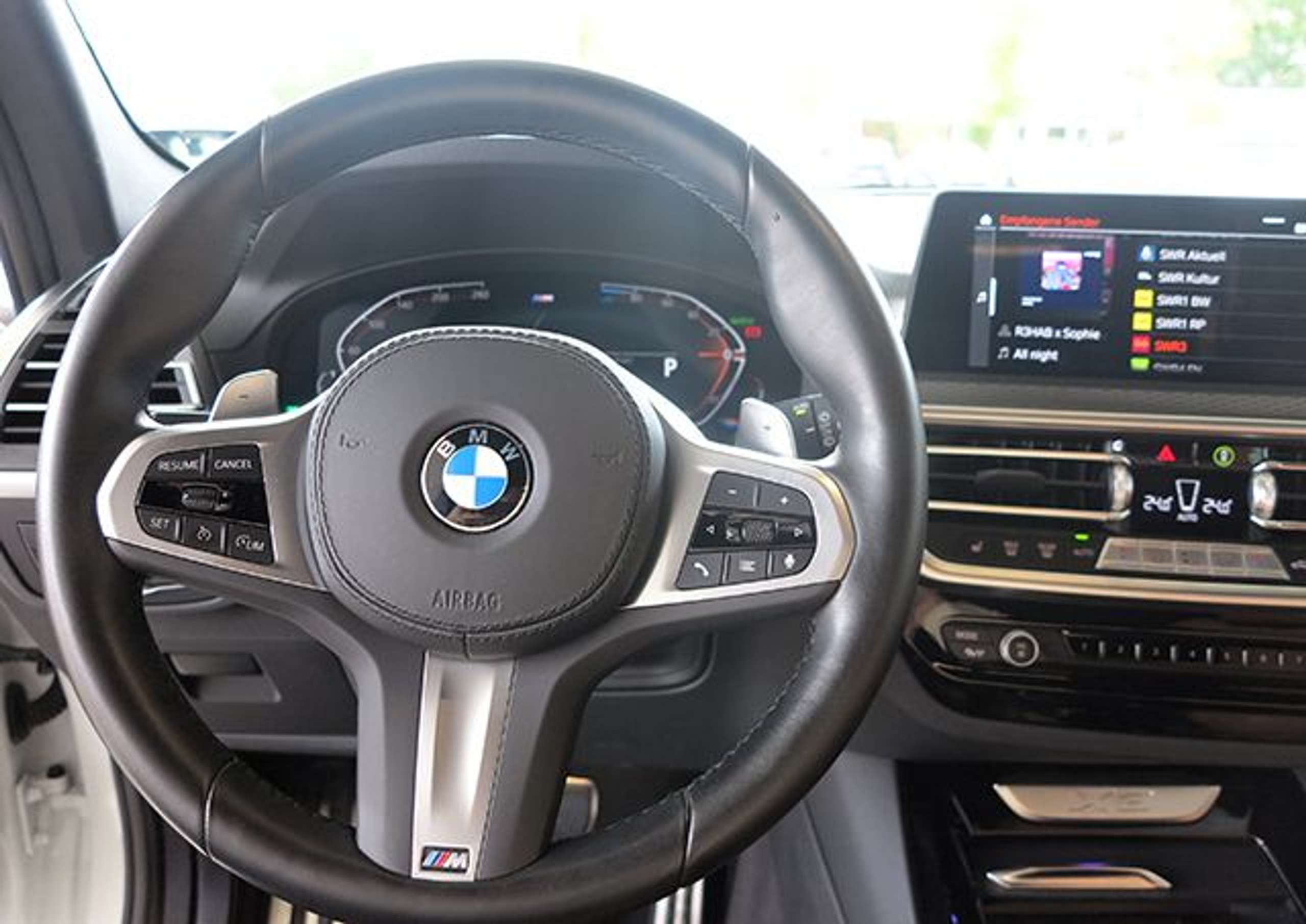 BMW - X3