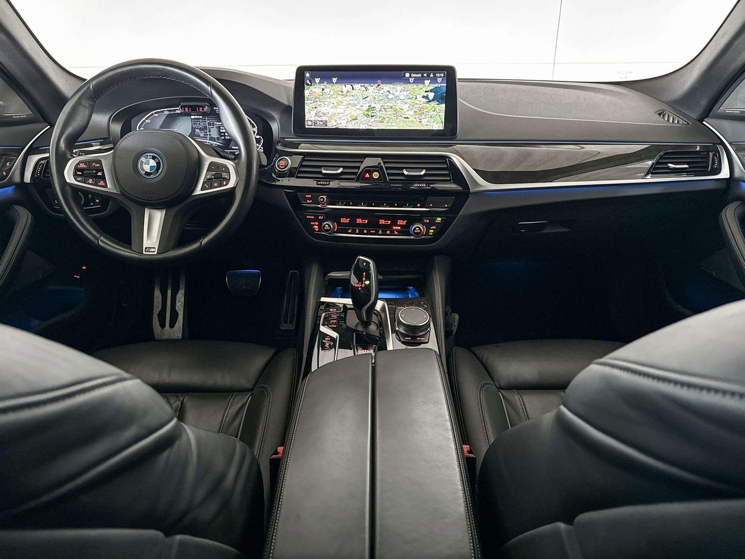 BMW - 530