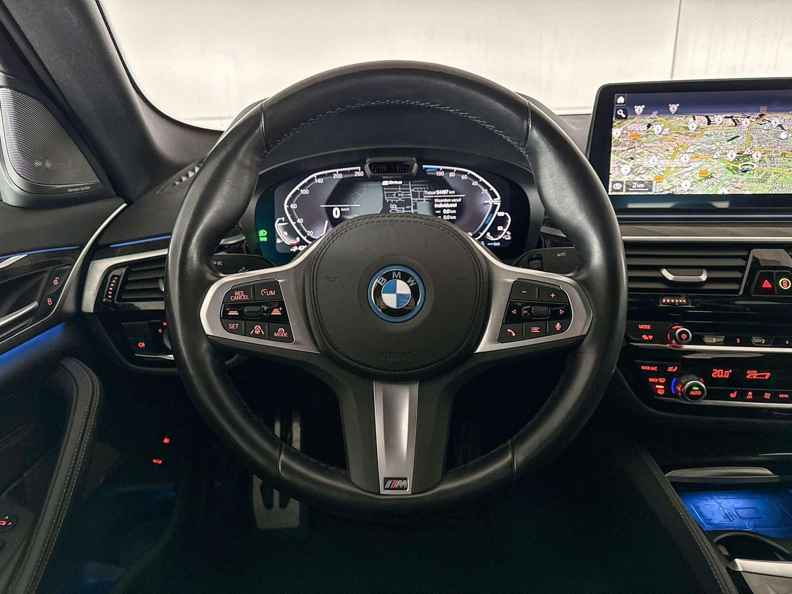 BMW - 530