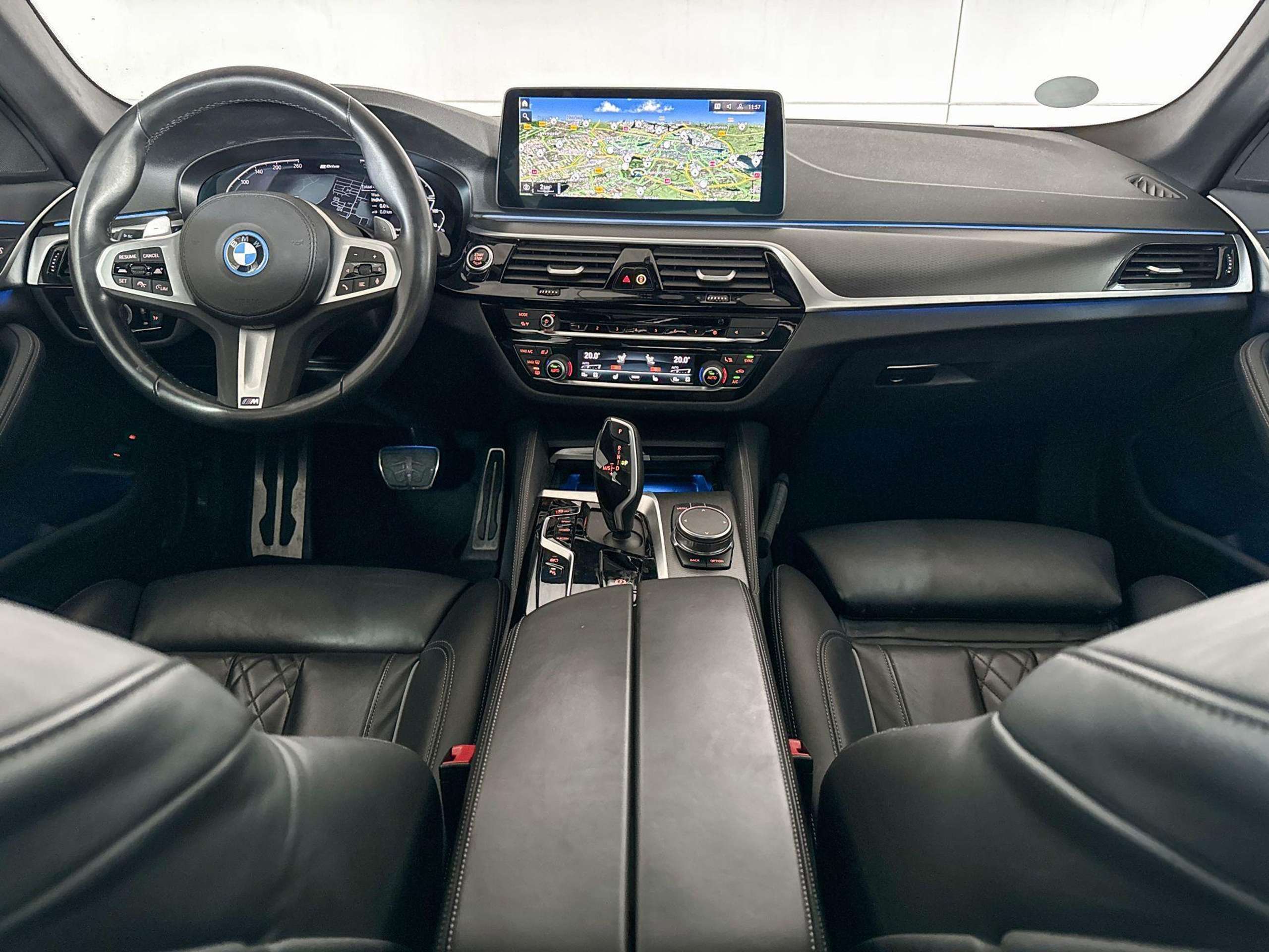 BMW - 530