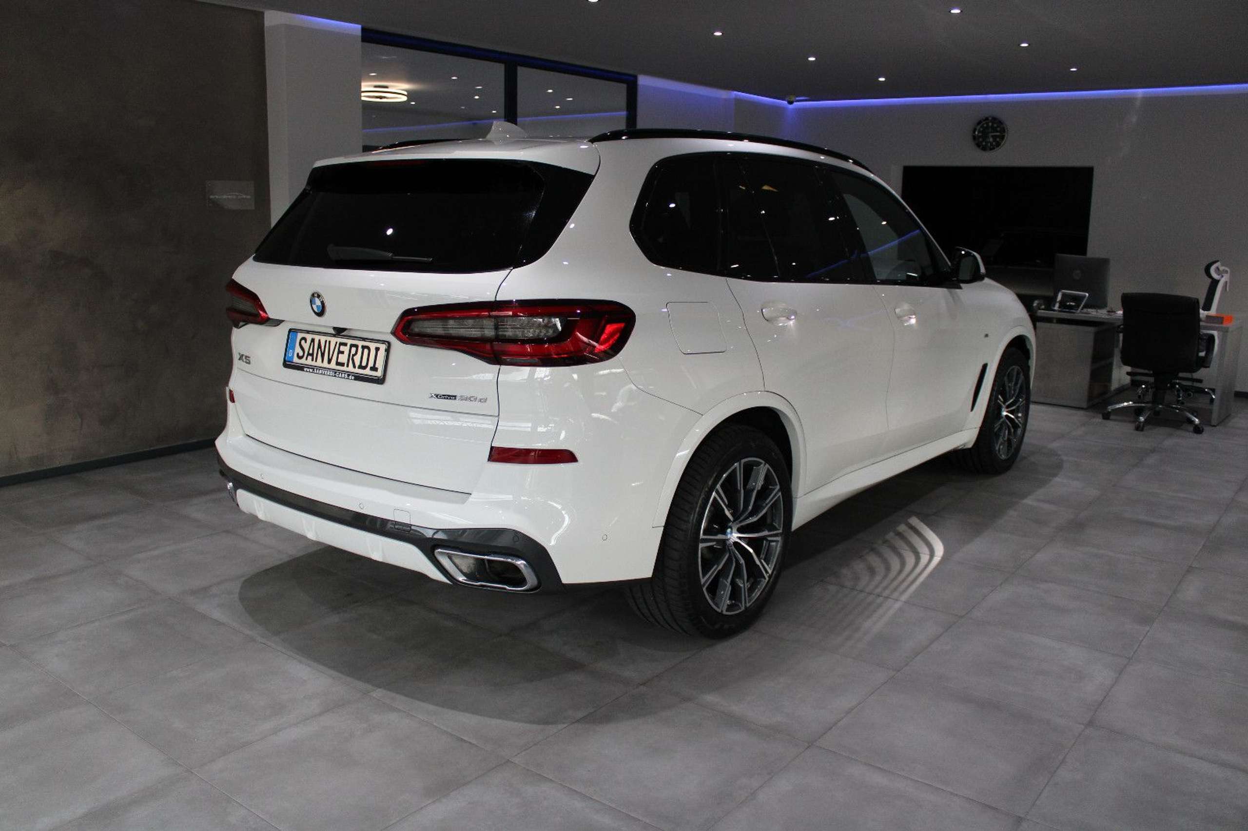 BMW - X5