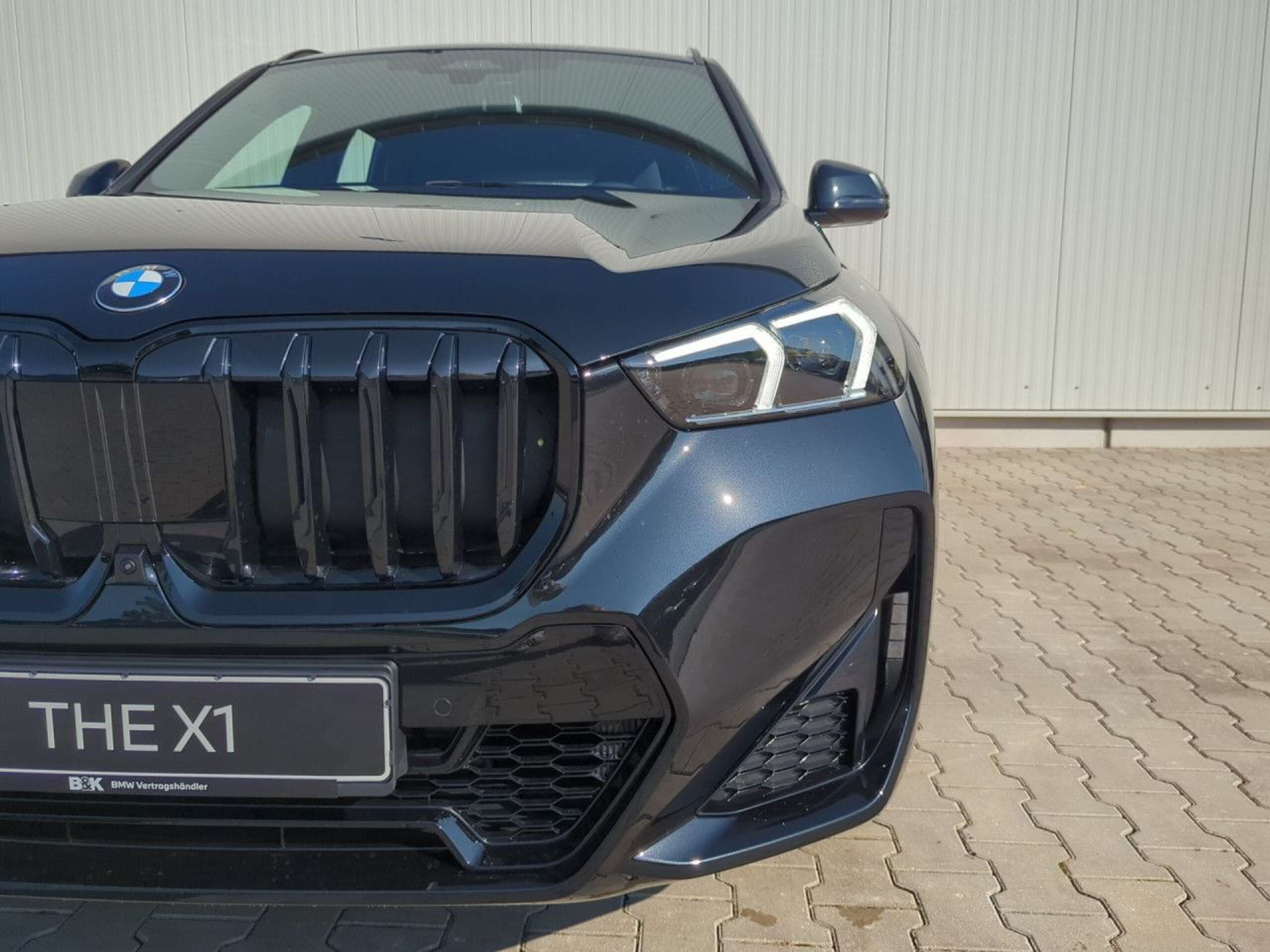 BMW - X1