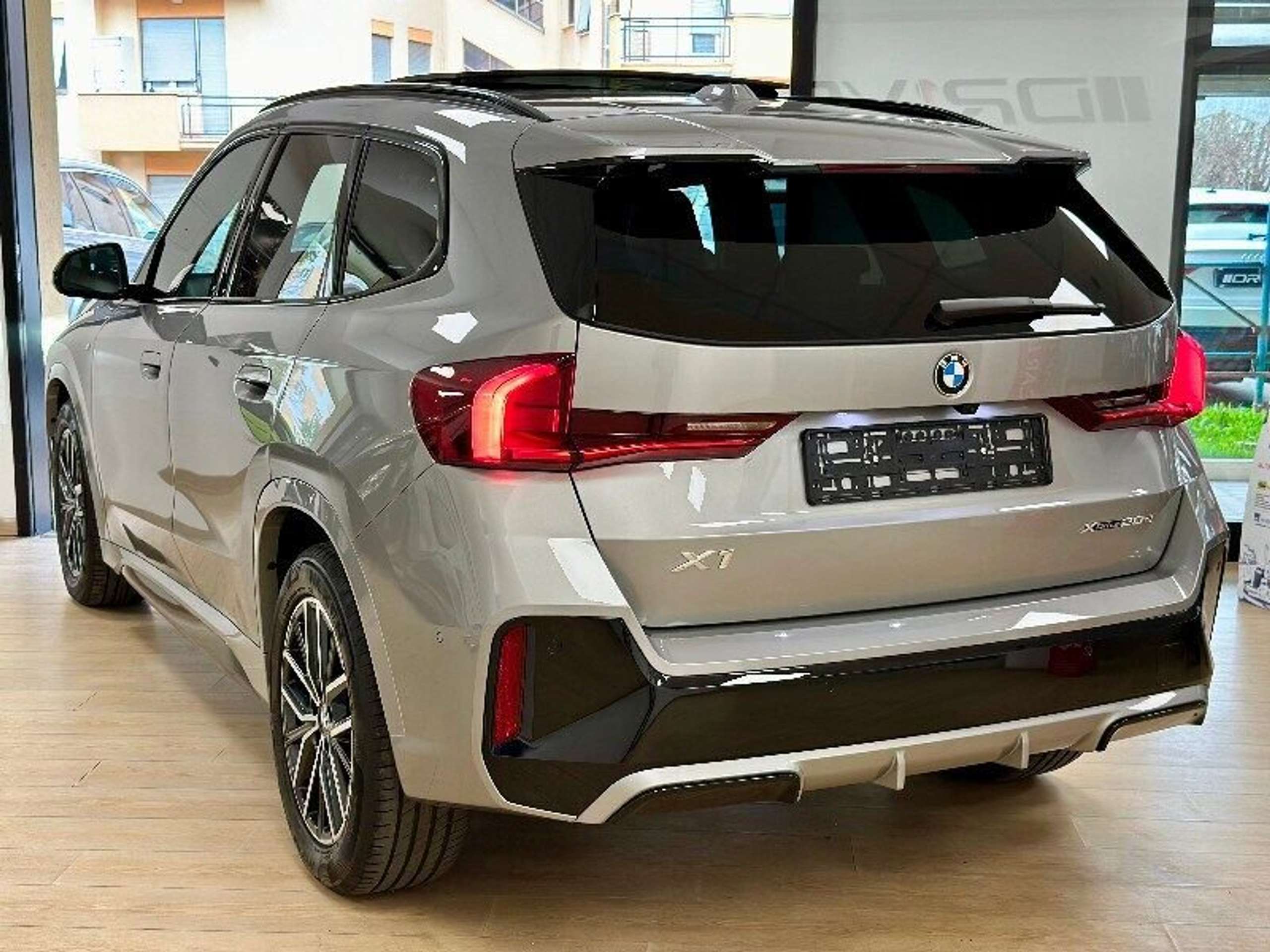 BMW - X1