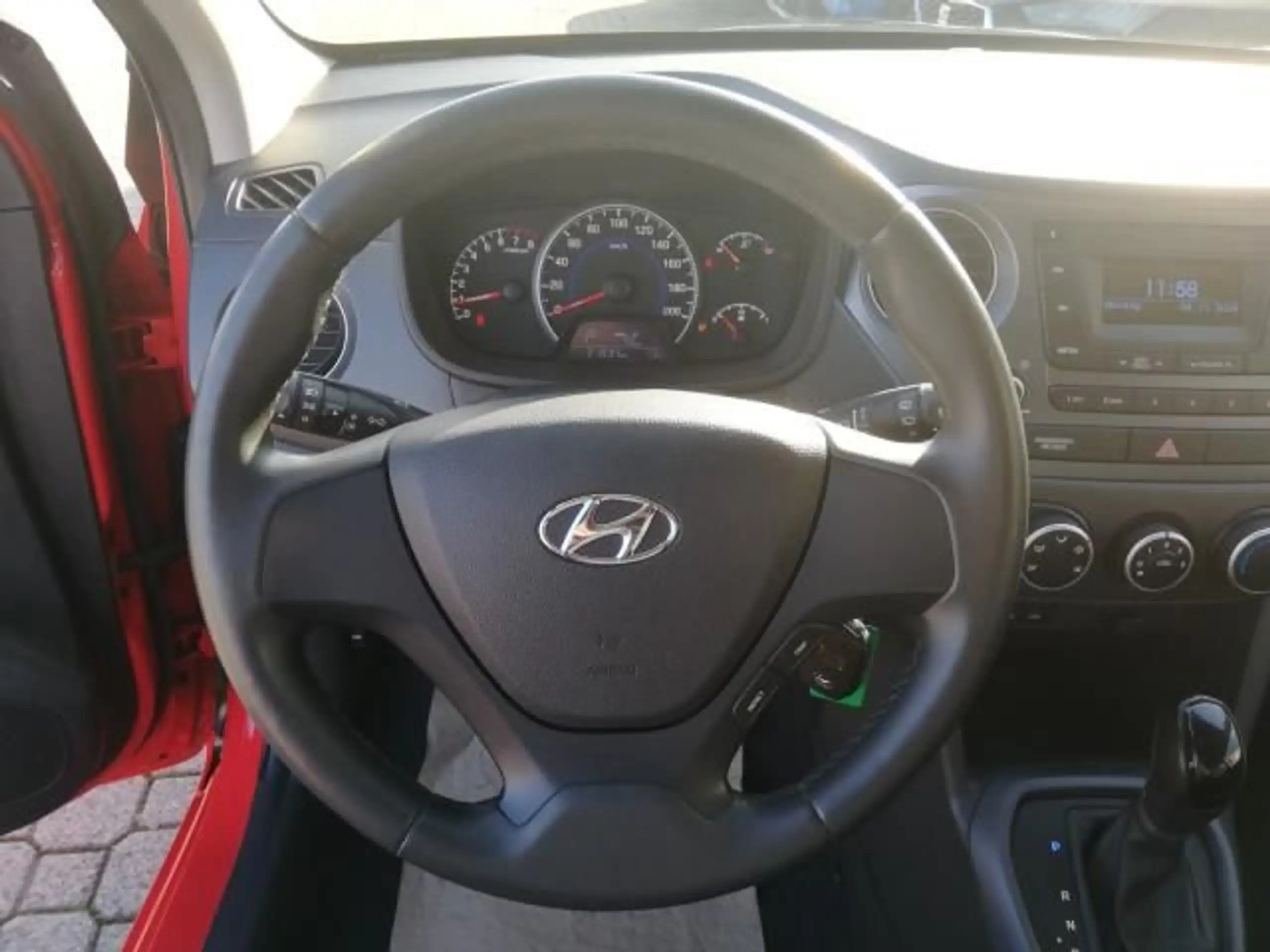 Hyundai - i10